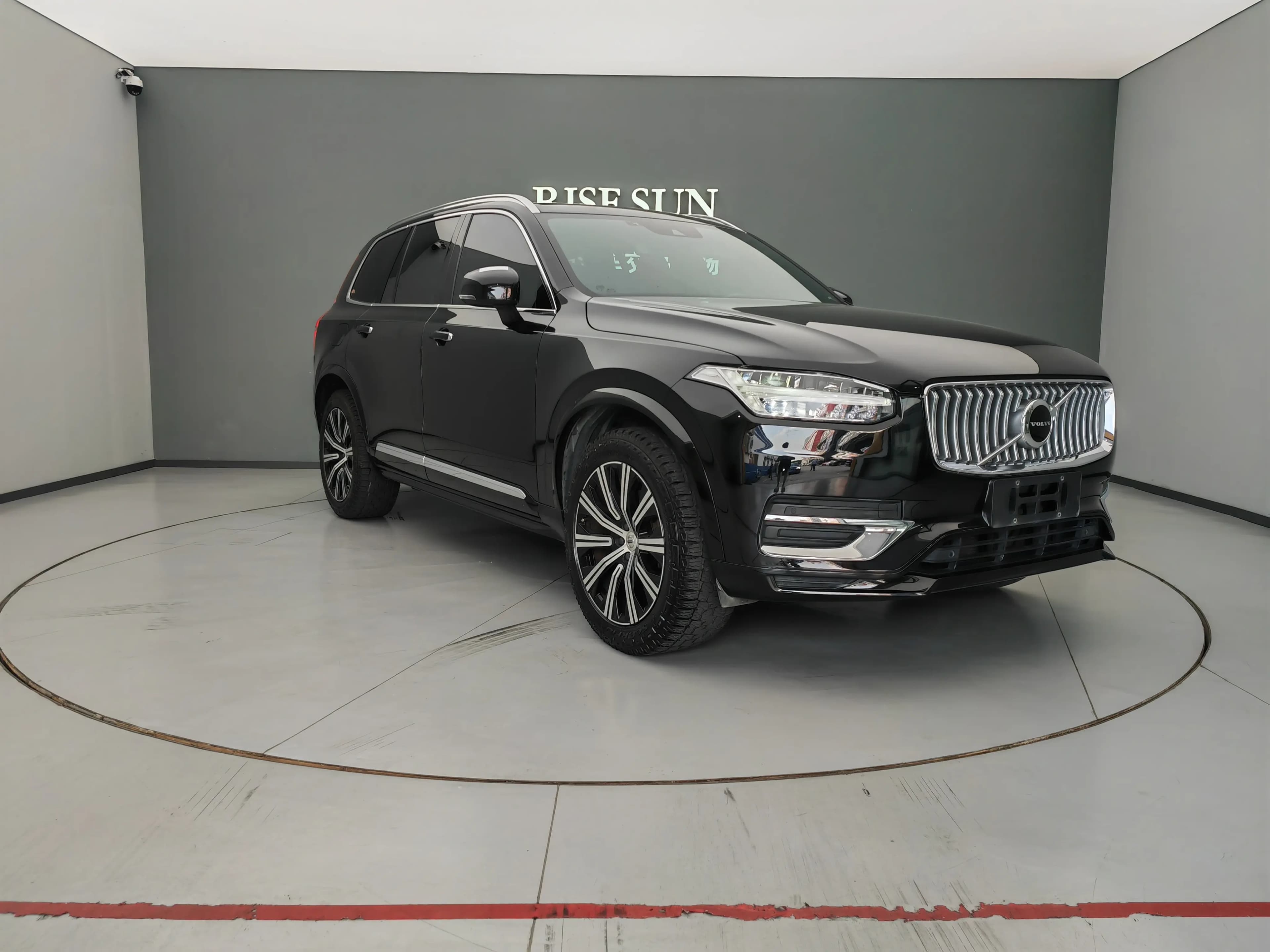 Volvo XC90 2022 г. 50087 км. — фото 3