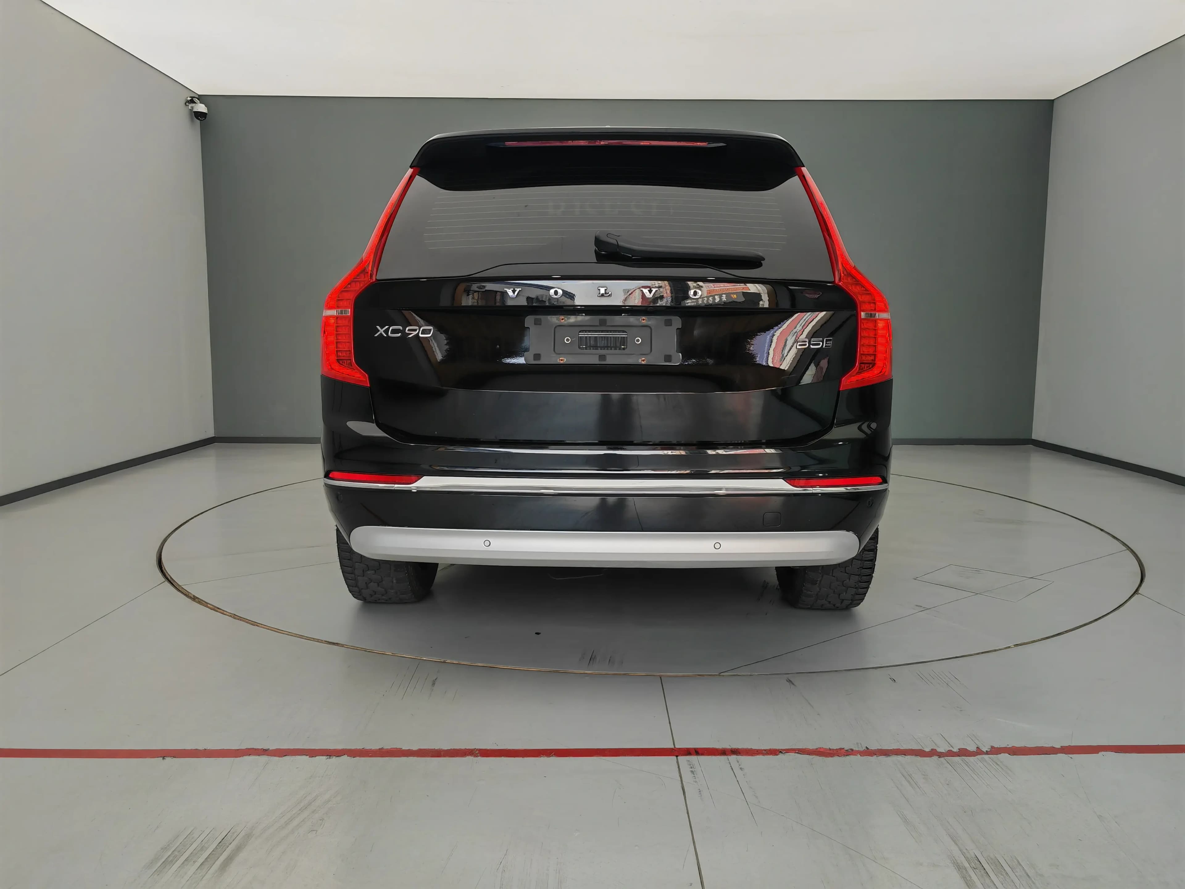 Volvo XC90 2022 г. 50087 км. — фото 4