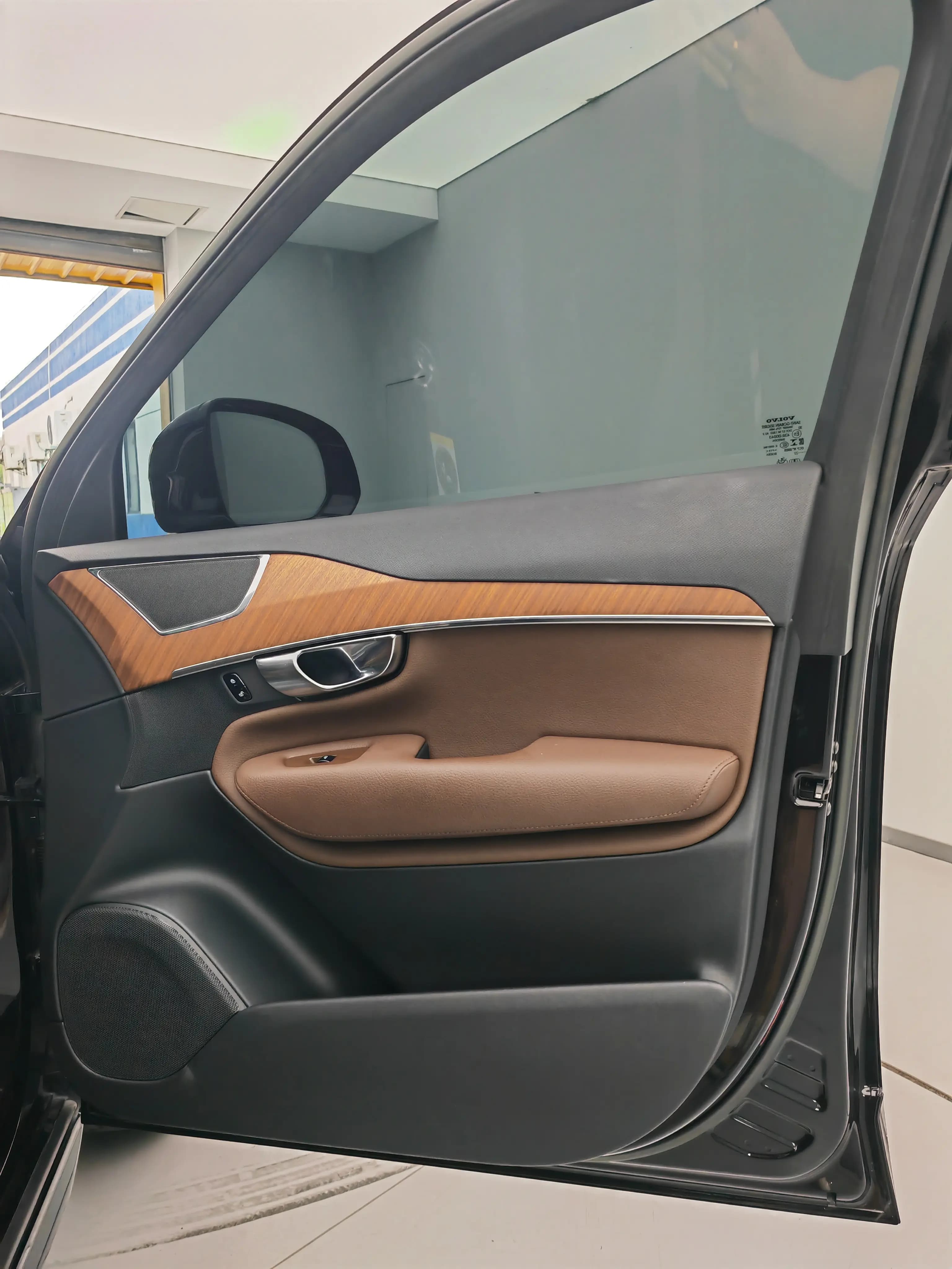 Volvo XC90 2022 г. 50087 км. — фото 6