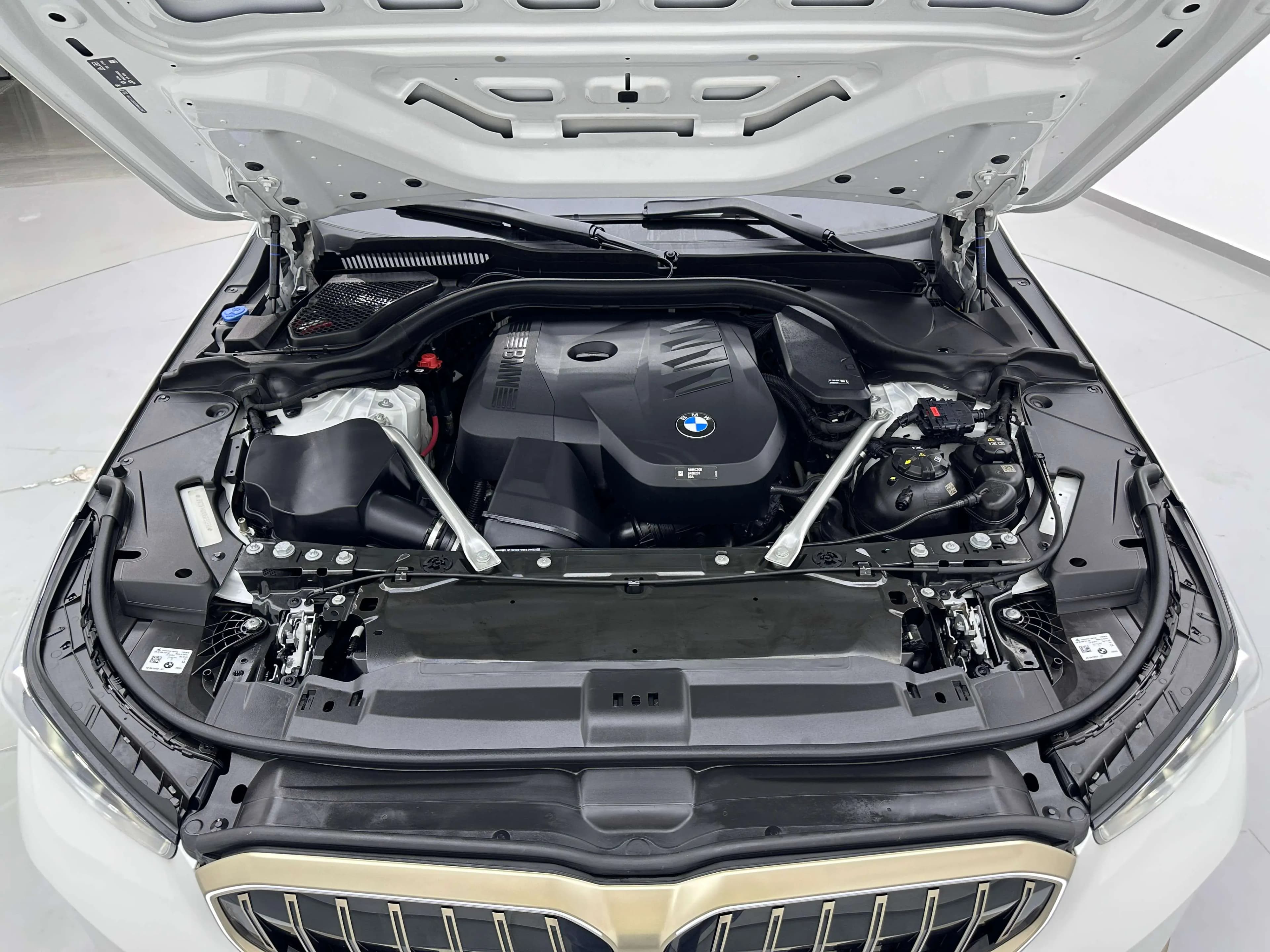 BMW 5 Series 2024 г. 26076 км. — фото 8