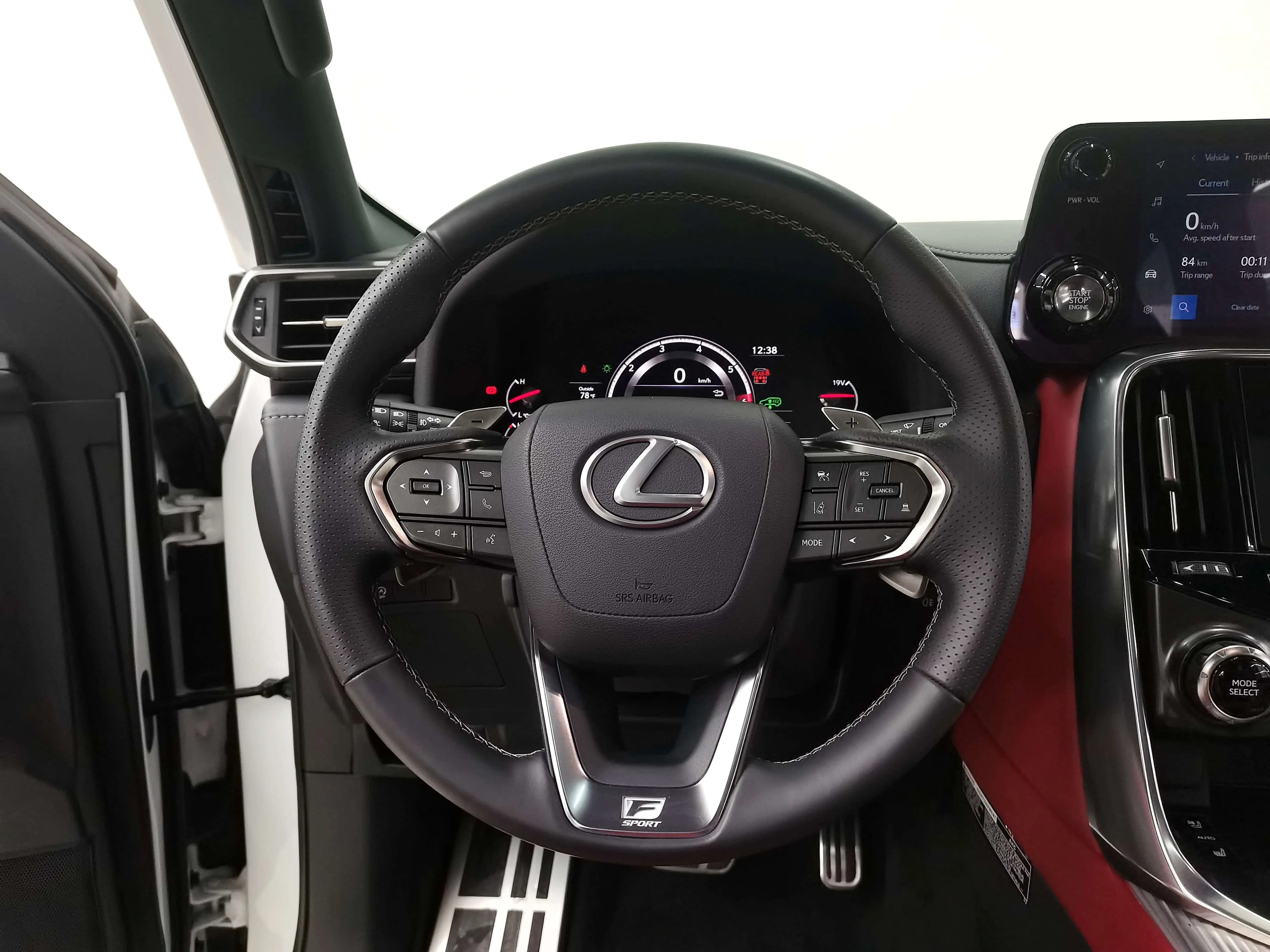 Lexus LX 2023 г. 23062 км. — фото 22