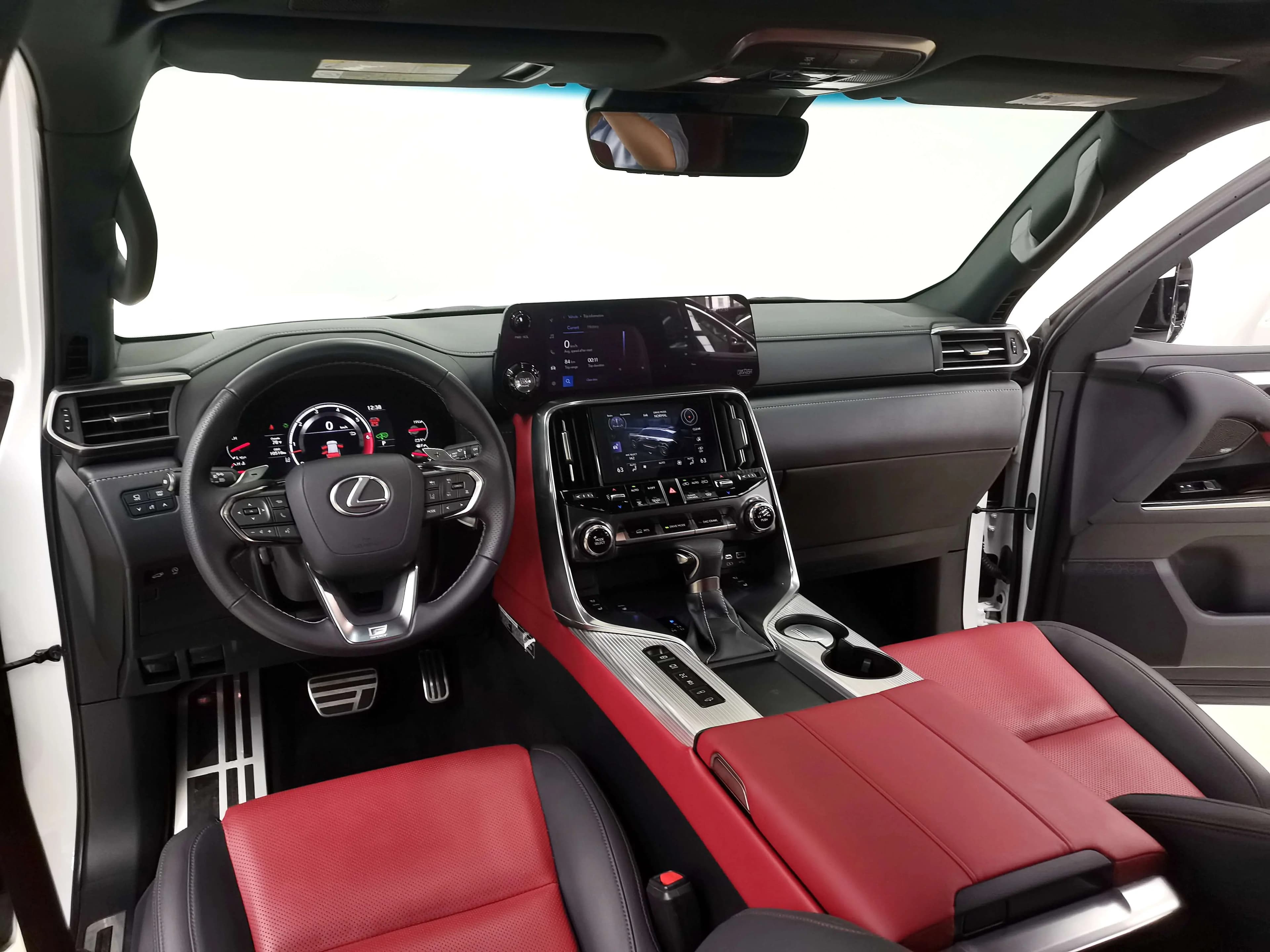 Lexus LX 2023 г. 23062 км. — фото 26