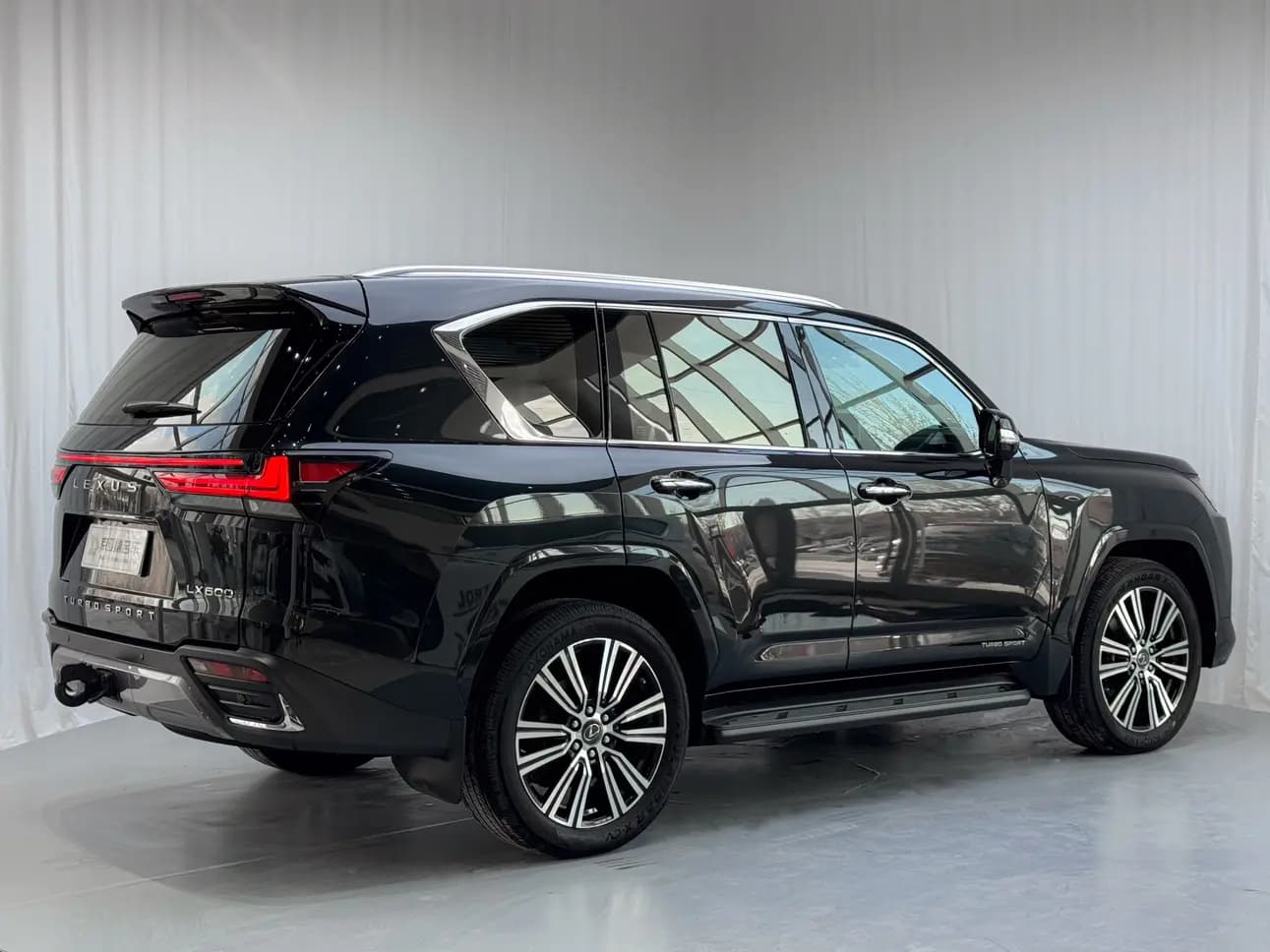 Lexus LX 2023 г. 74063 км. — фото 7
