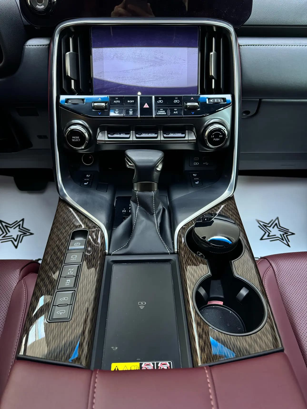 Lexus LX 2023 г. 74063 км. — фото 10