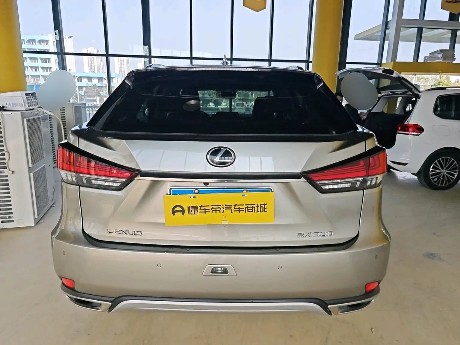 Lexus RX 2021 г. 64871 км. — фото 5