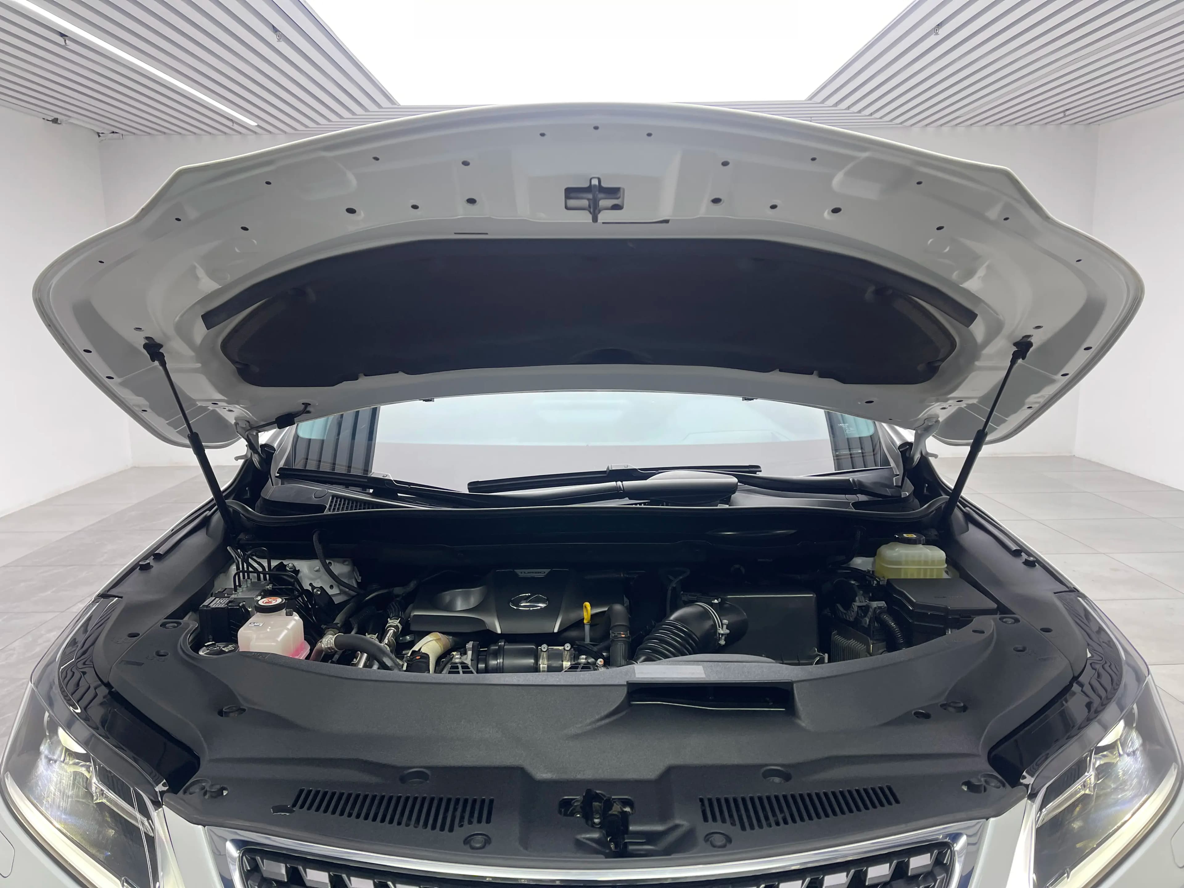 Lexus RX 2022 г. 67869 км. — фото 10