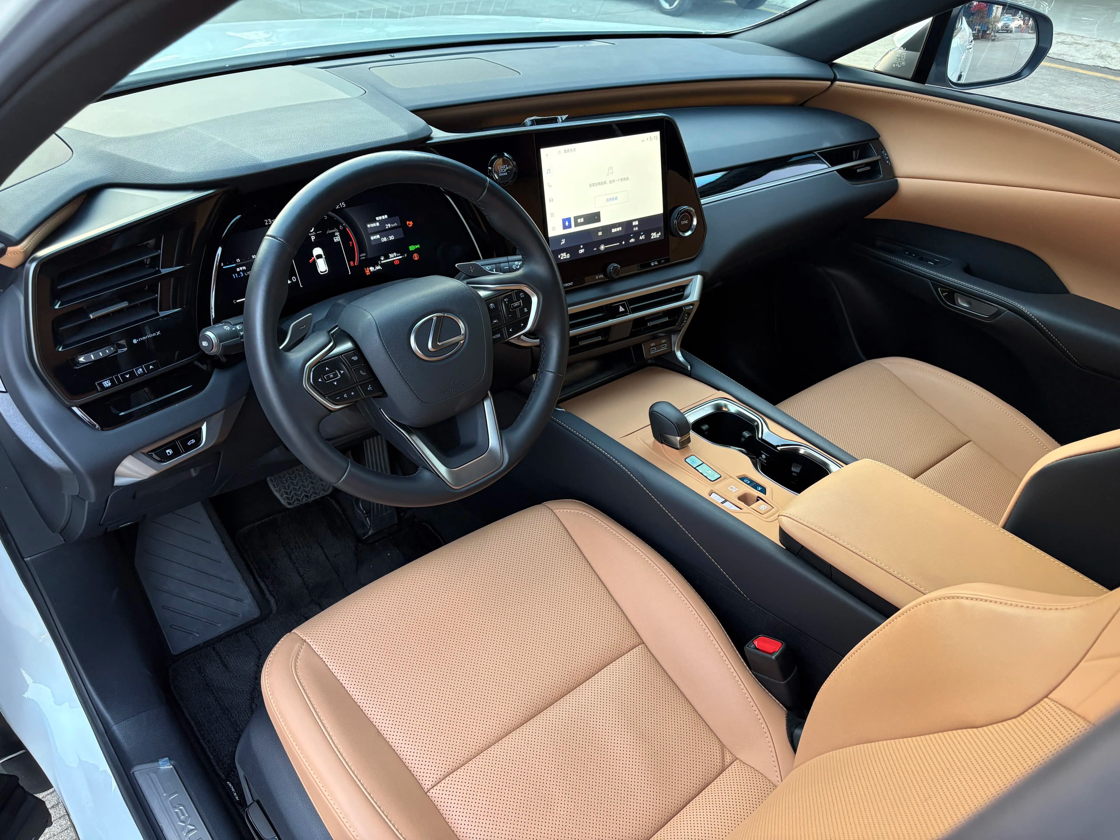 Lexus RX 2025 г. 8868 км. — фото 14
