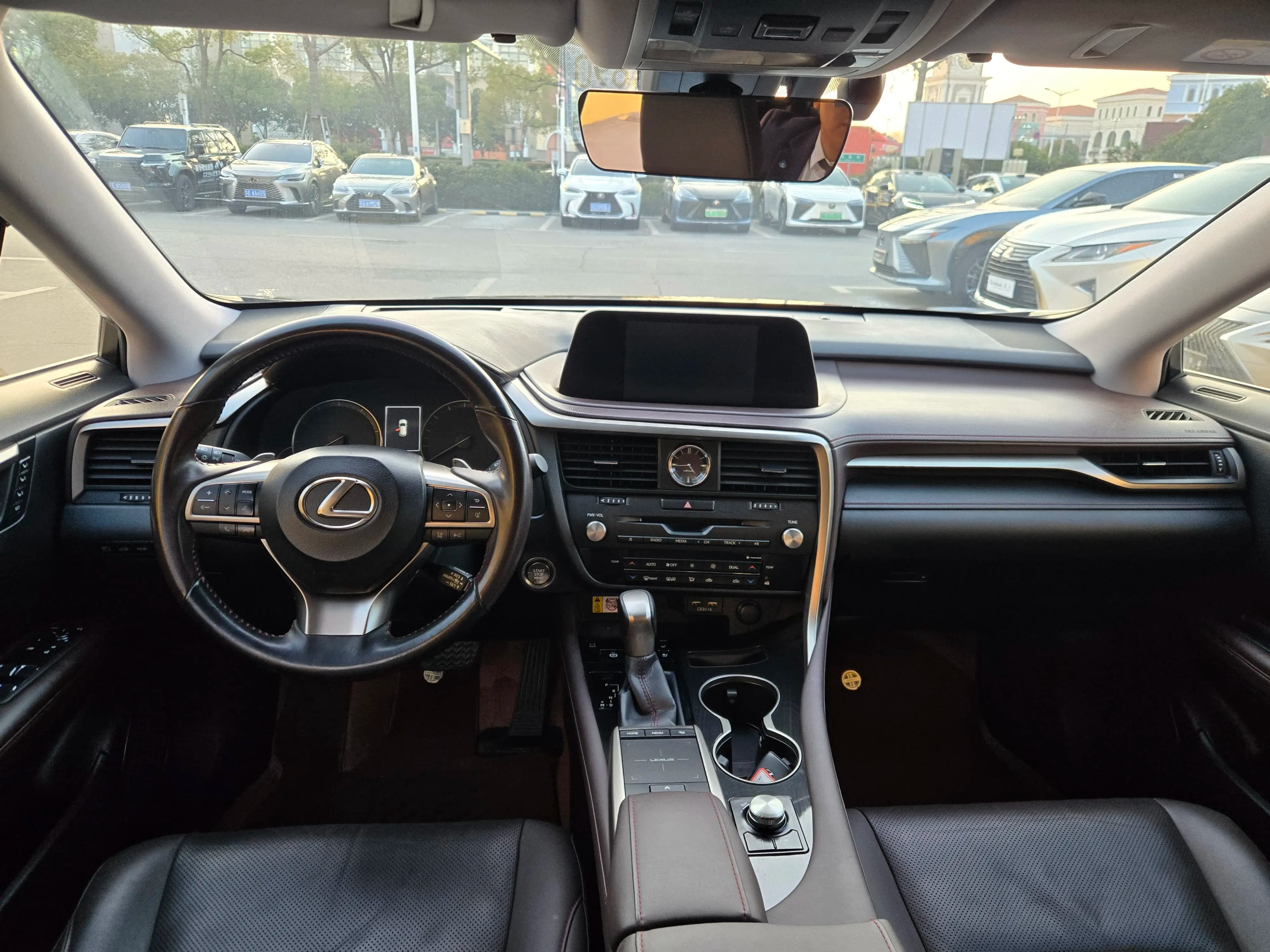 Lexus RX 2021 г. 57066 км. — фото 7