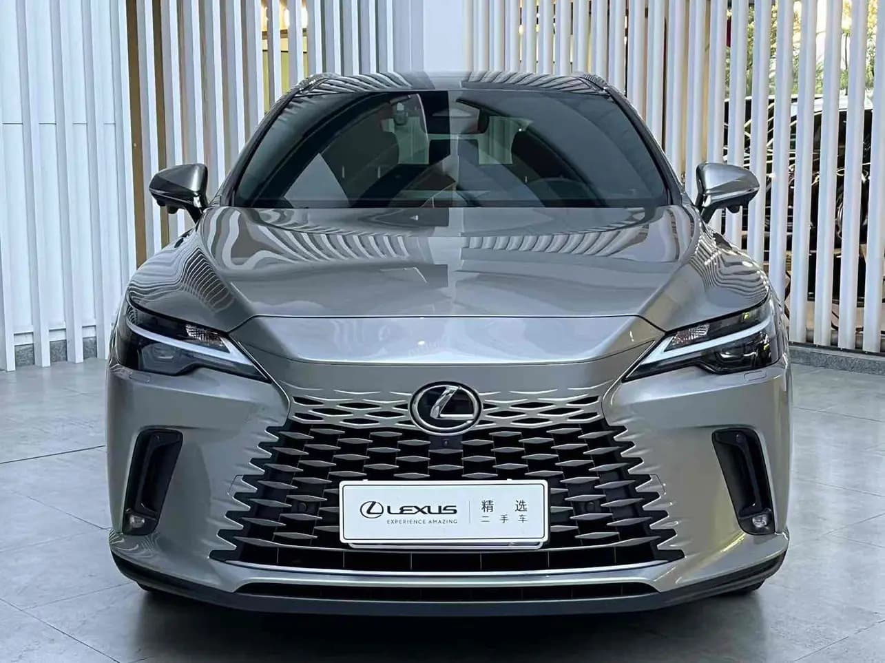 Lexus RX 2024 г. 40065 км. — фото 2