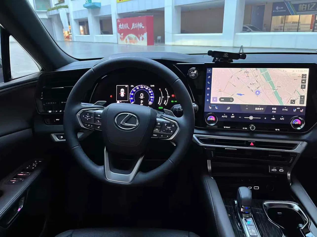 Lexus RX 2024 г. 40065 км. — фото 7