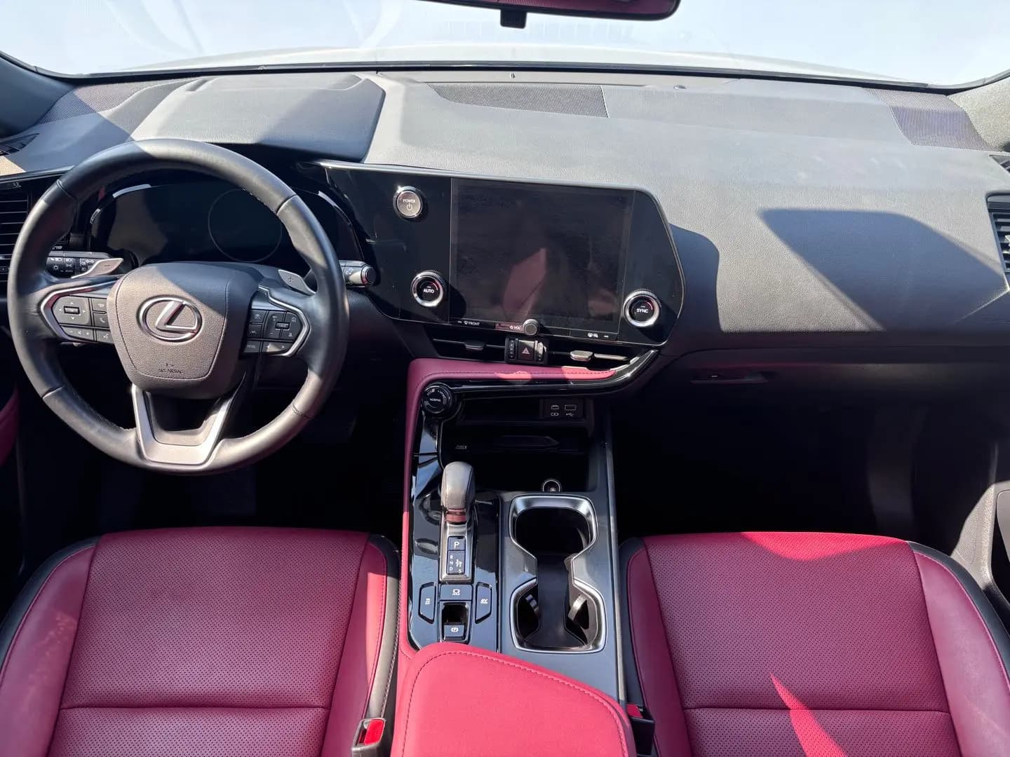 Lexus NX 2022 г. 36000 км. — фото 12