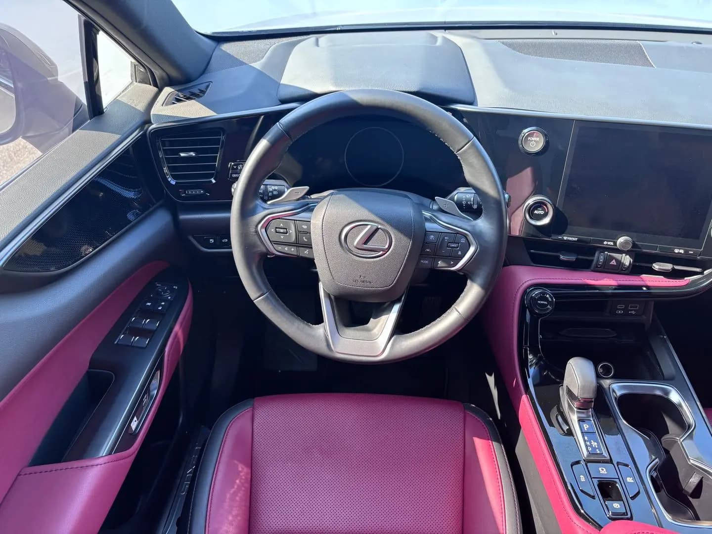 Lexus NX 2022 г. 36000 км. — фото 21