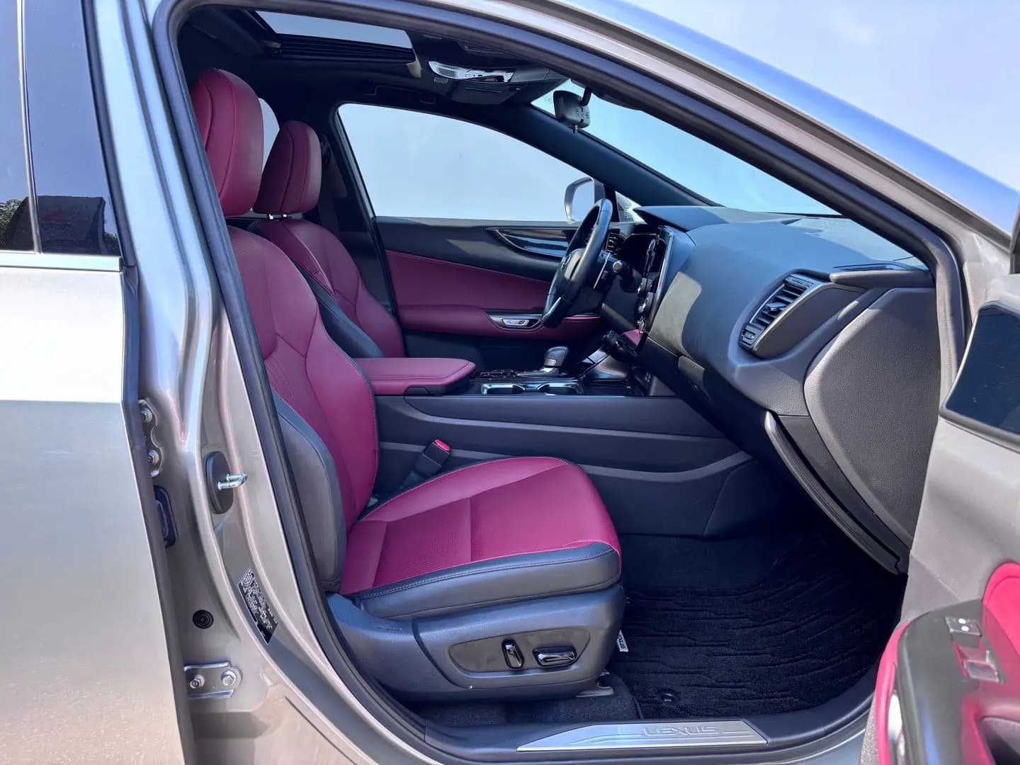 Lexus NX 2022 г. 36000 км. — фото 22