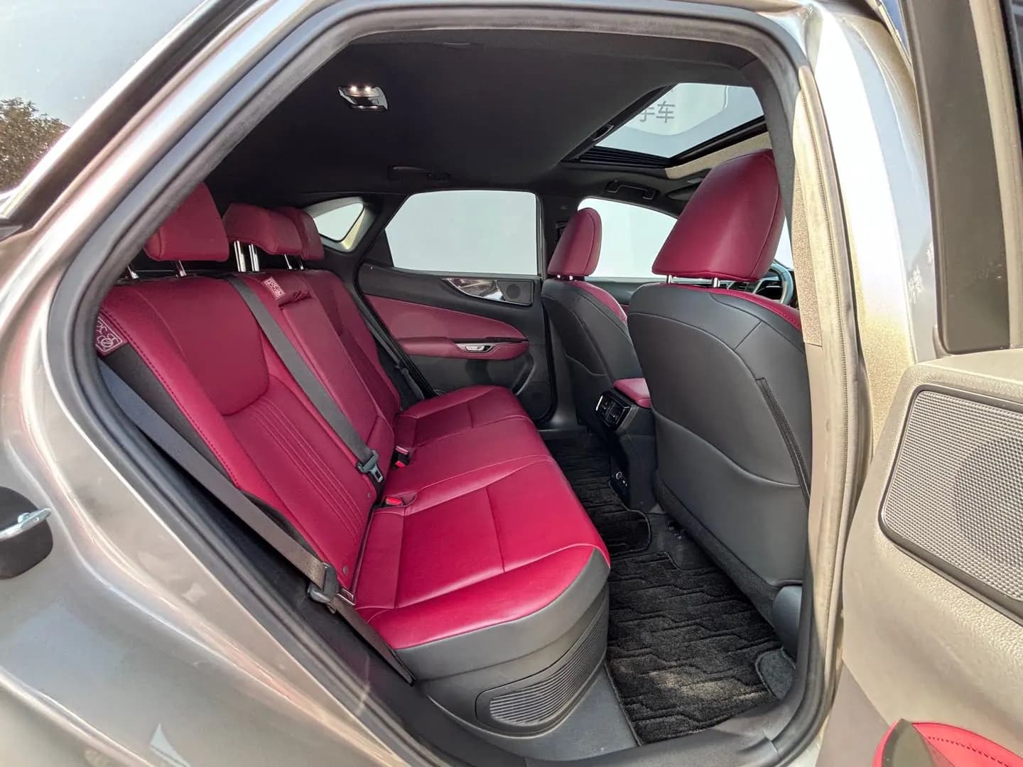 Lexus NX 2022 г. 36000 км. — фото 23