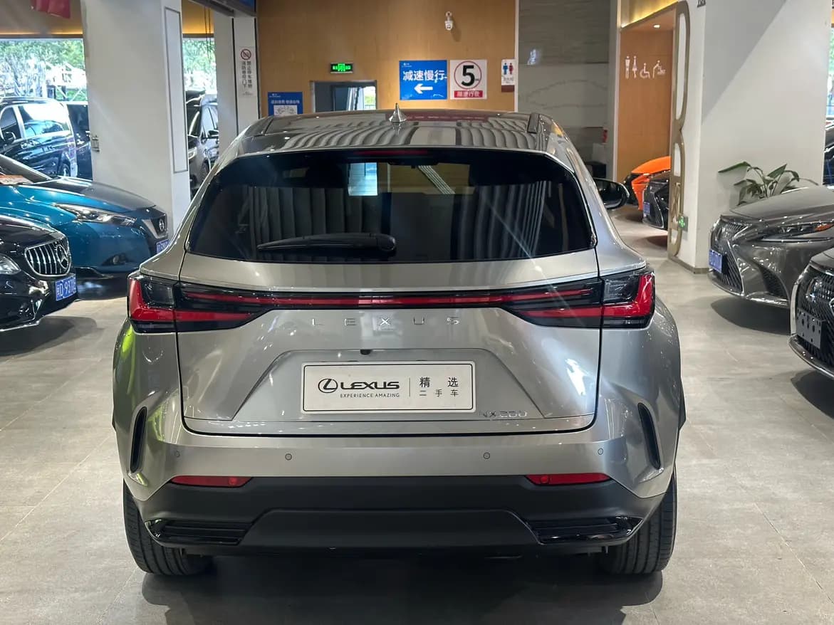Lexus NX 2023 г. 18002 км. — фото 3
