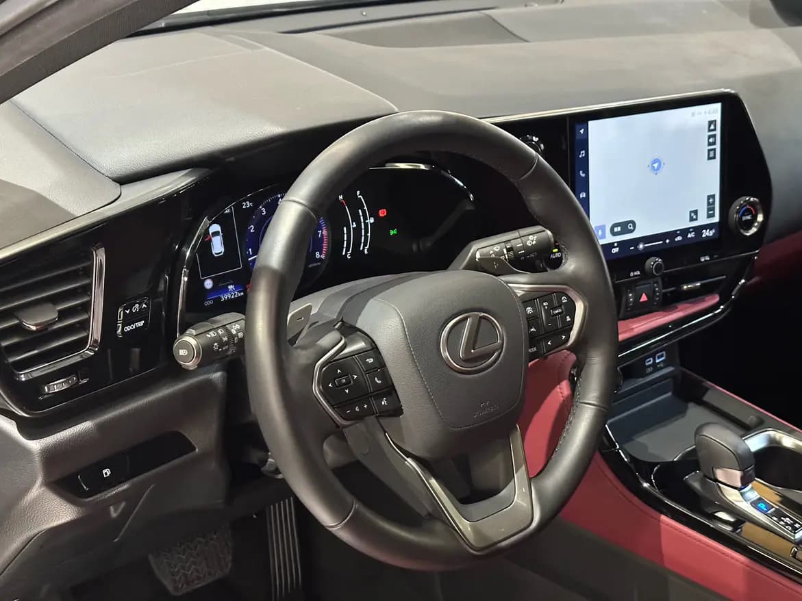 Lexus NX 2023 г. 39003 км. — фото 3