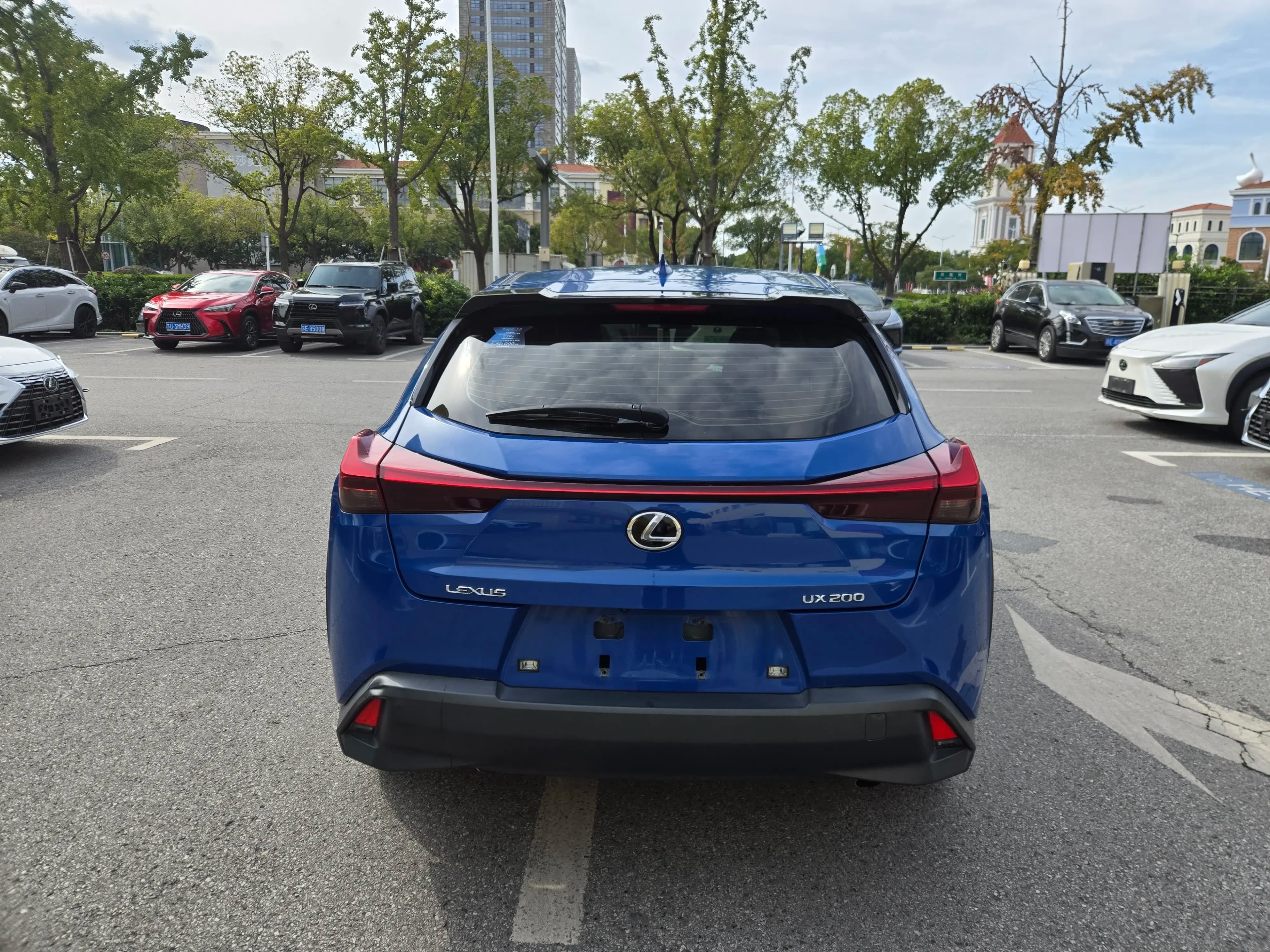 Lexus UX 2021 г. 50116 км. — фото 4