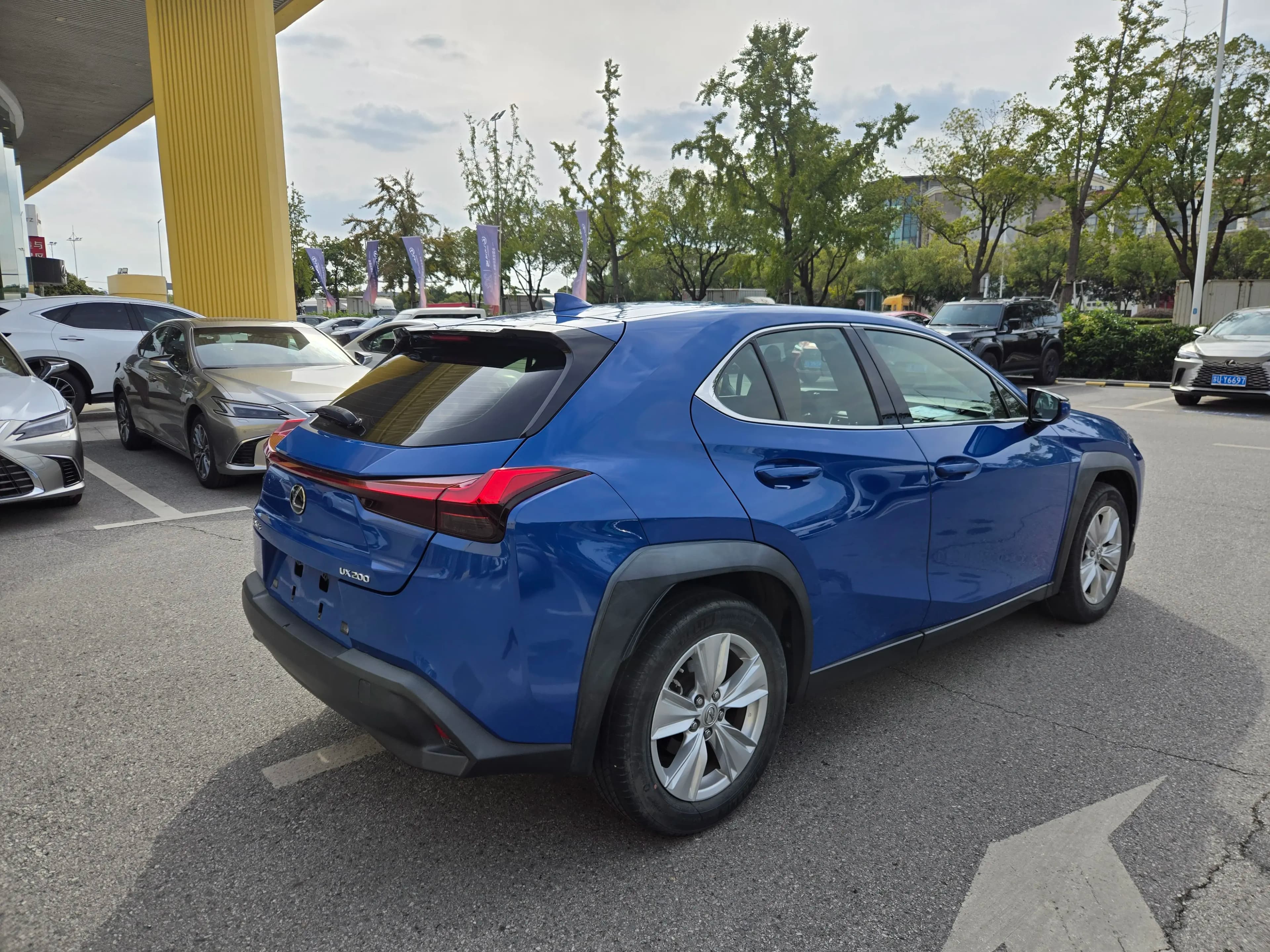 Lexus UX 2021 г. 50116 км. — фото 5