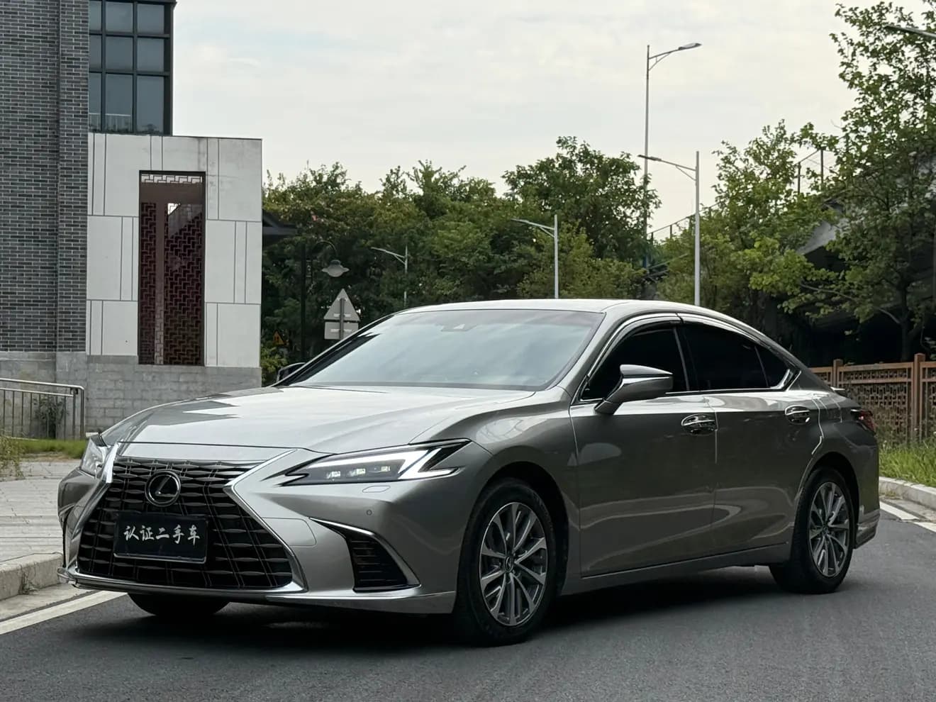 Lexus ES 2025 г. 20000 км. — фото 8