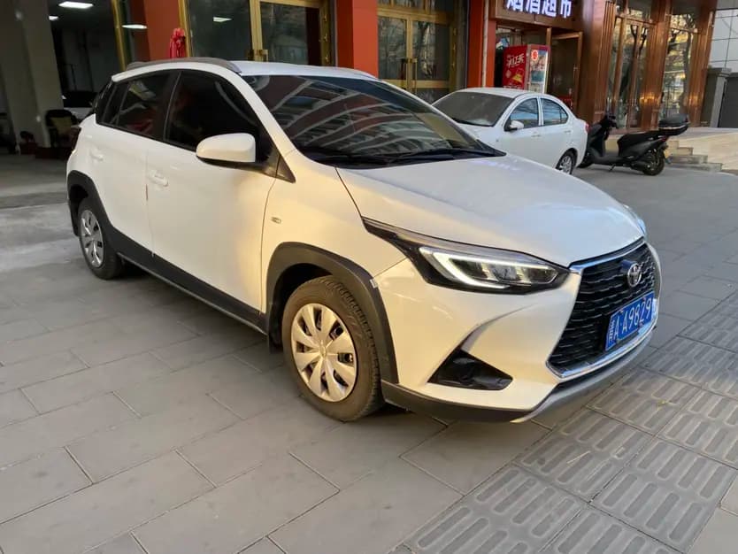 Toyota Yaris L 2021 г. 30024 км. — фото 3