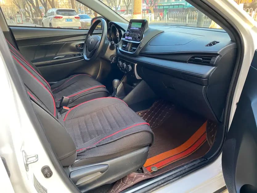 Toyota Yaris L 2021 г. 30024 км. — фото 7