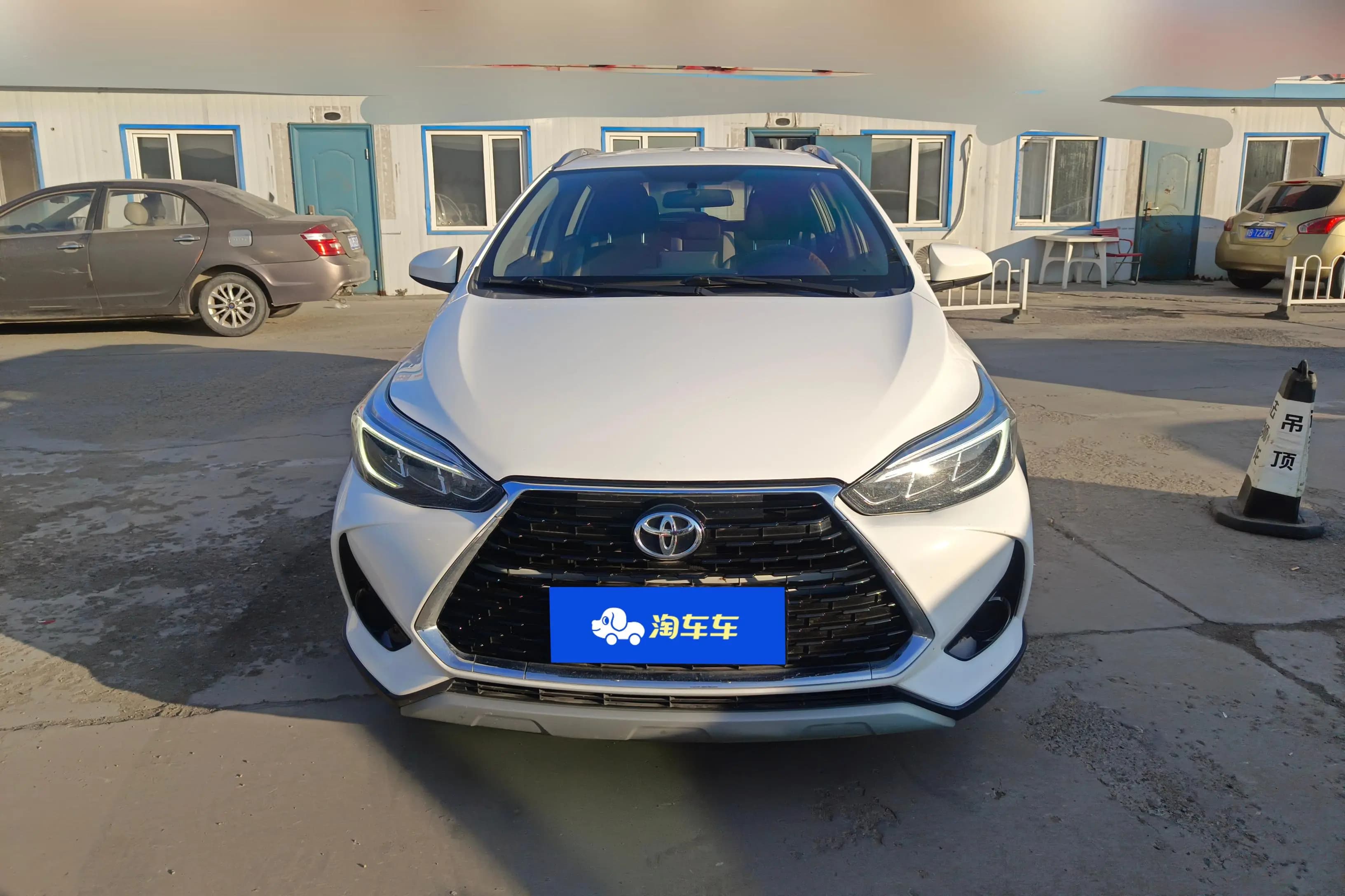 Toyota Yaris L 2021 г. 50025 км. — фото 2