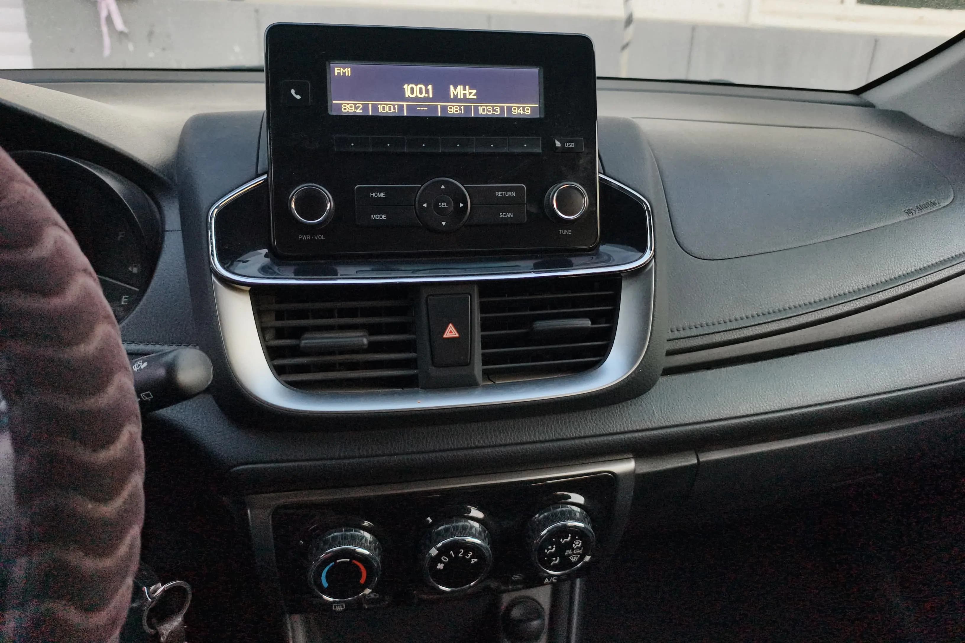 Toyota Yaris L 2021 г. 50025 км. — фото 14