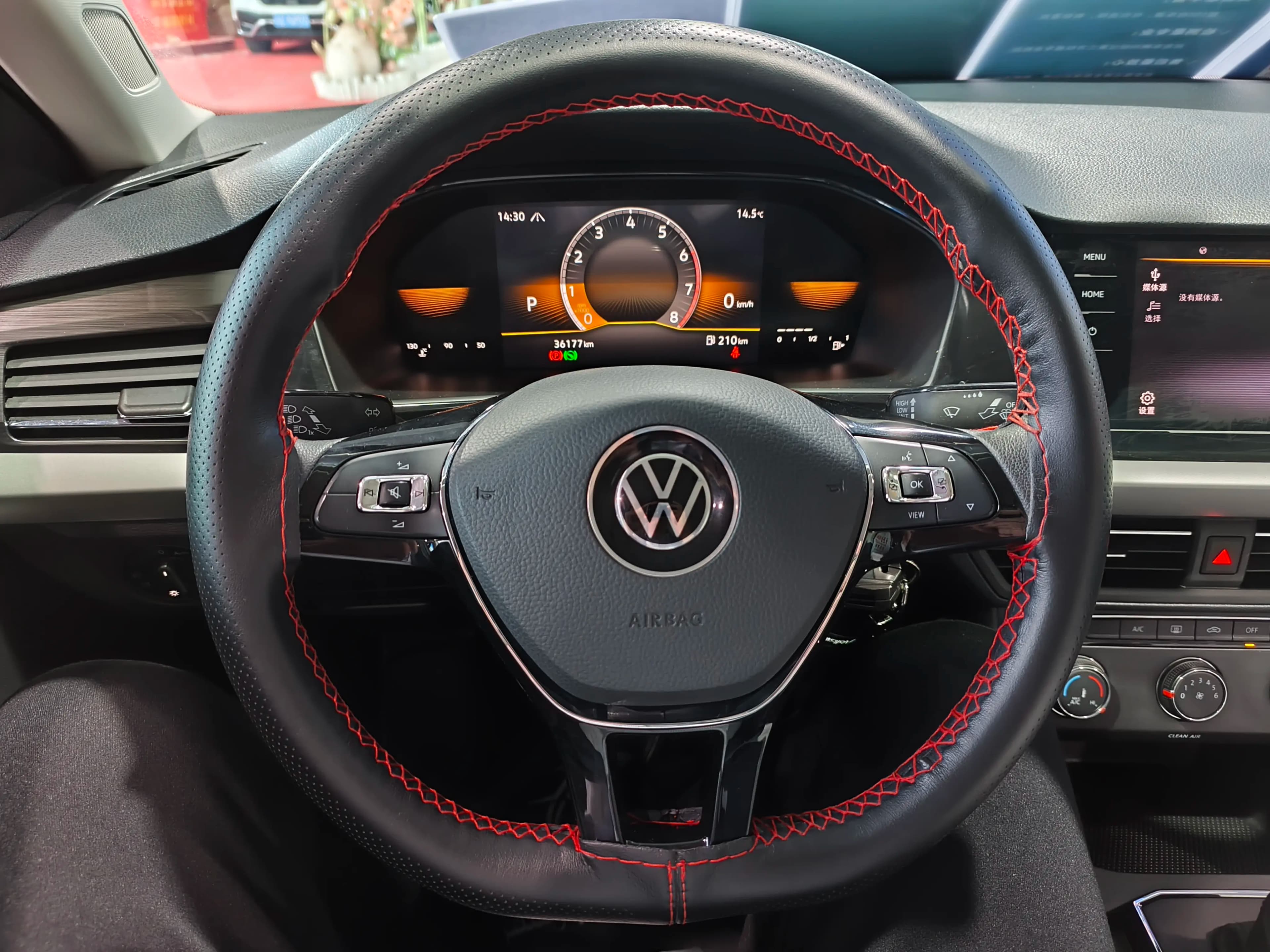 Volkswagen Lavida 2022 г. 36136 км. — фото 13