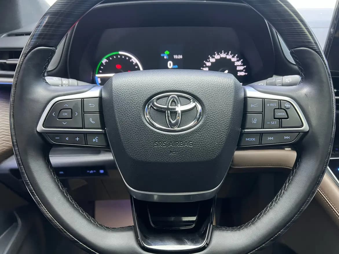 Toyota Sienna 2023 г. 59024 км. — фото 20