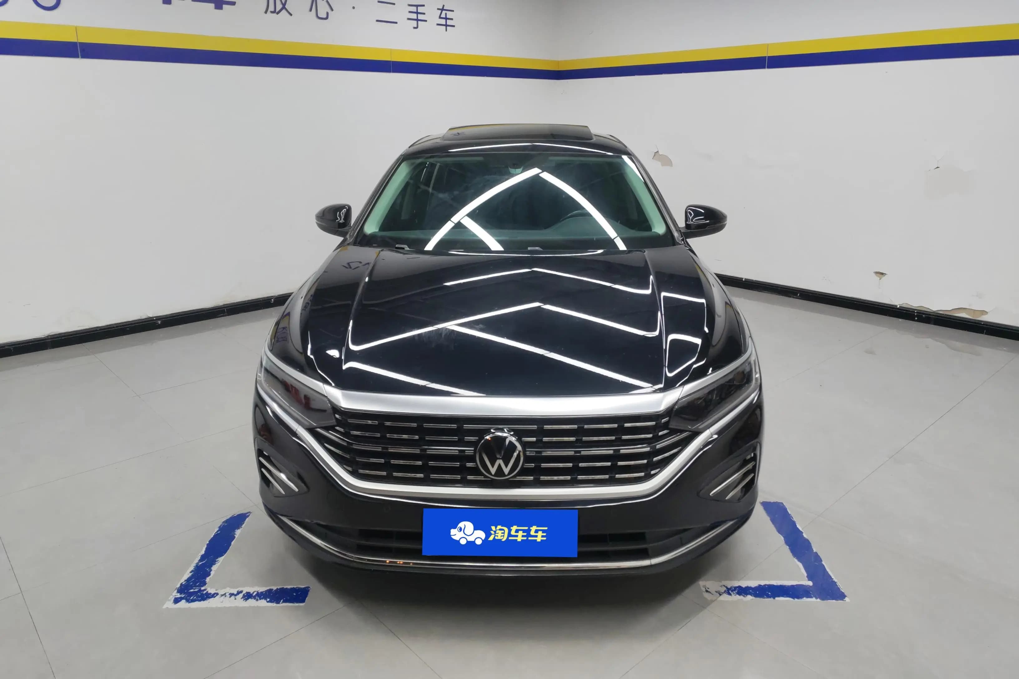 Volkswagen Passat 2022 г. 57853 км. — фото 2