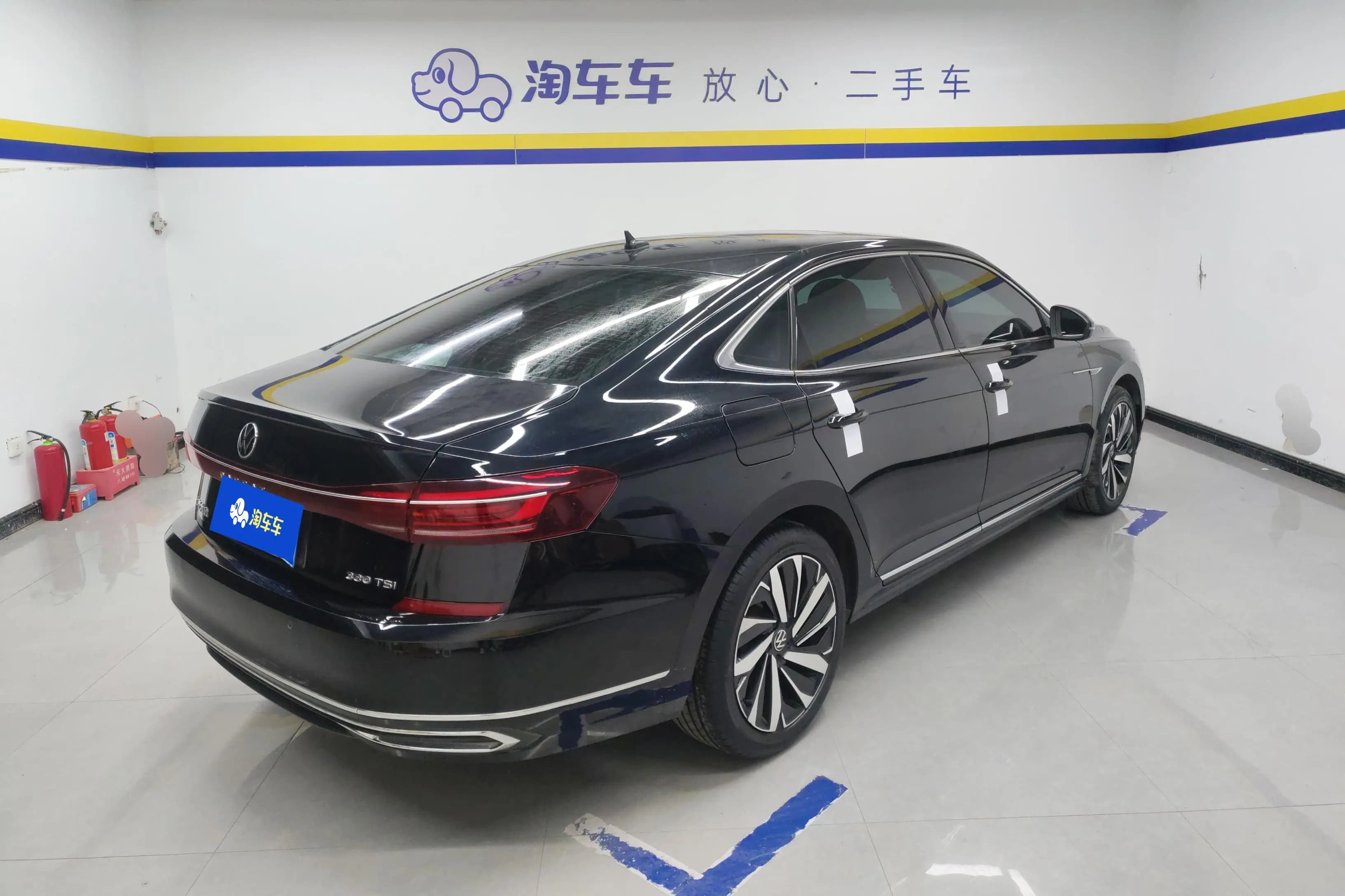 Volkswagen Passat 2022 г. 57853 км. — фото 3