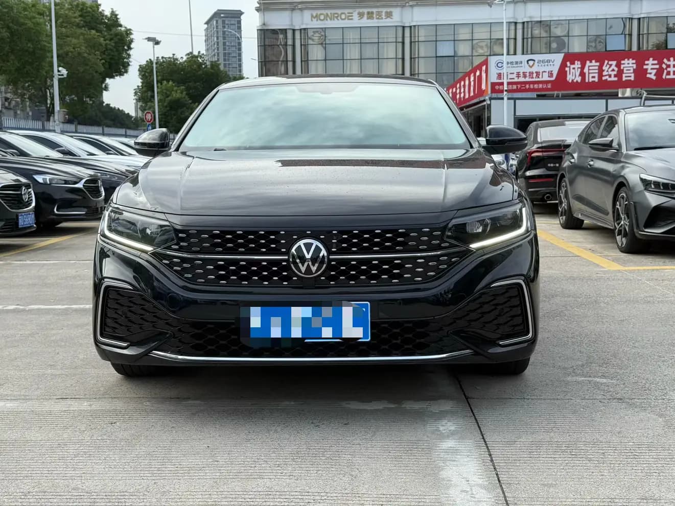 Volkswagen Passat 2023 г. 18055 км. — фото 2