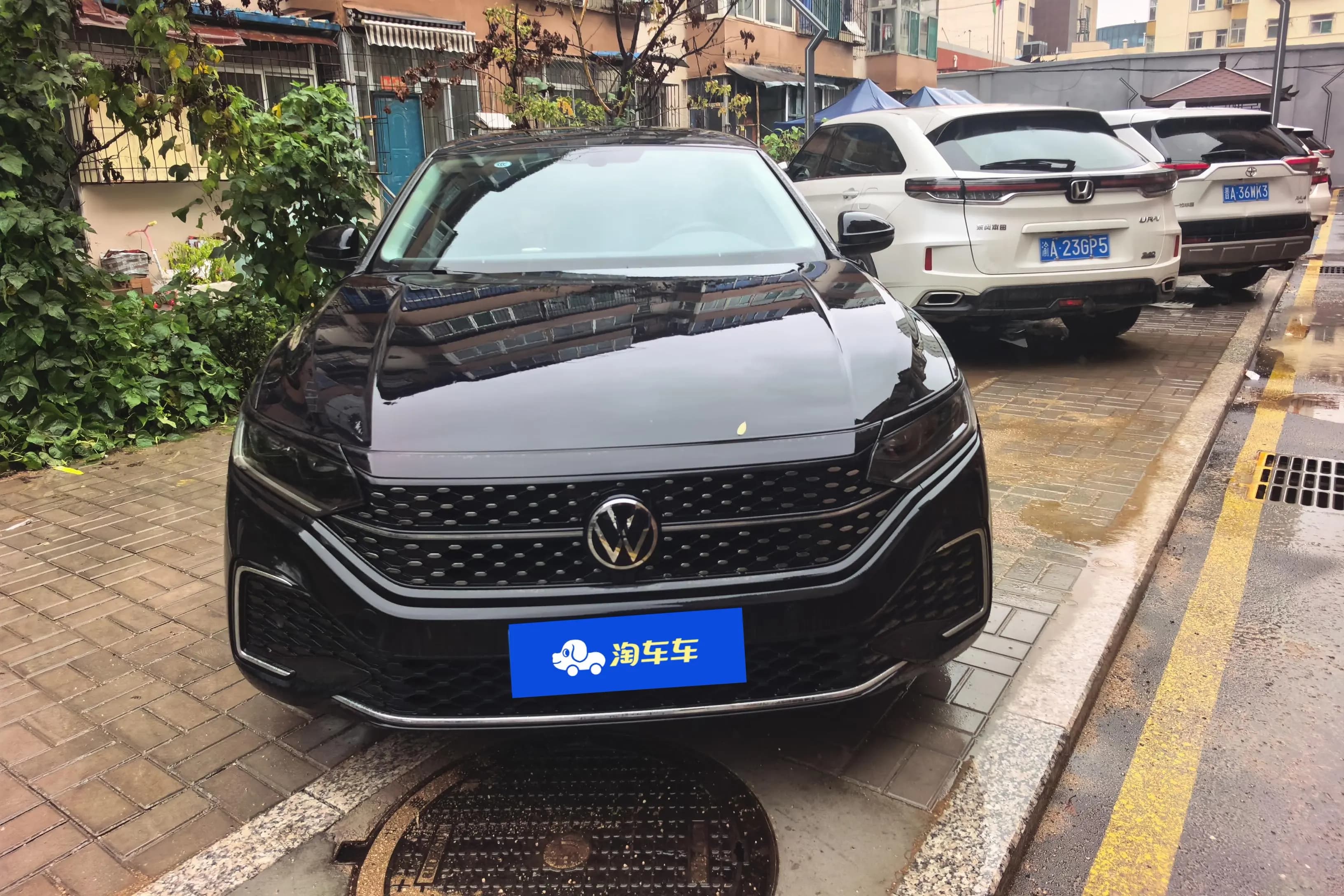 Volkswagen Passat 2024 г. 32456 км. — фото 2