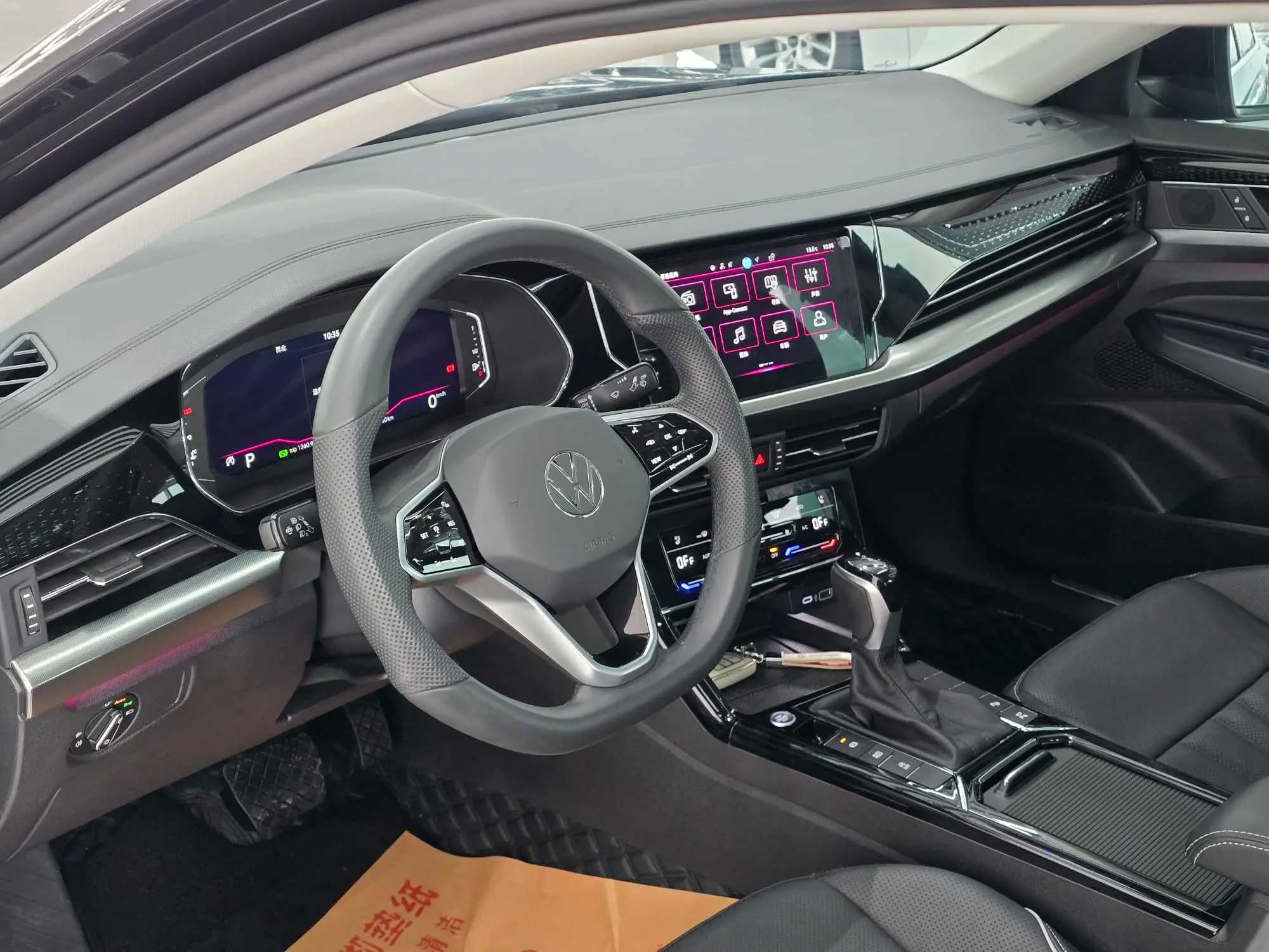 Volkswagen Passat 2024 г. 32058 км. — фото 24