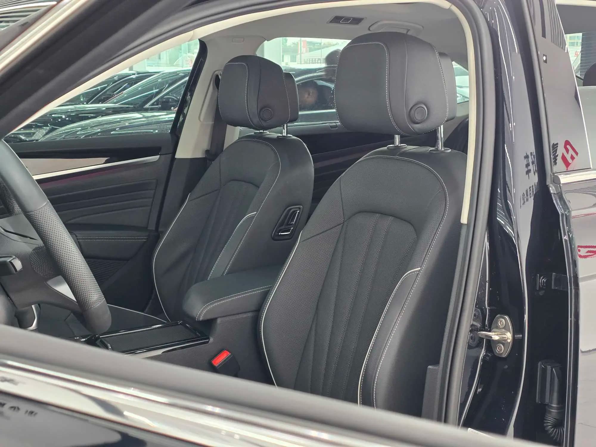 Volkswagen Passat 2024 г. 32058 км. — фото 27