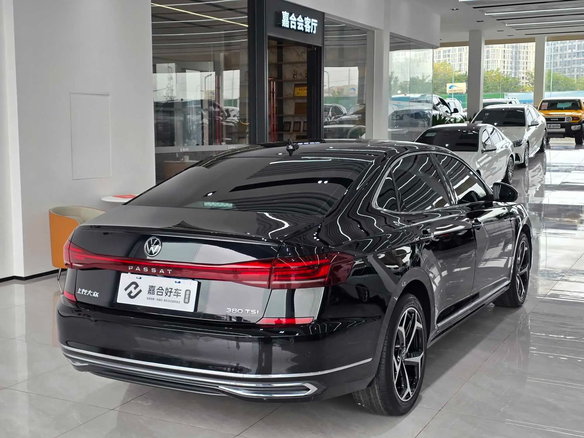 Volkswagen Passat 2024 г. 32058 км. — фото 6