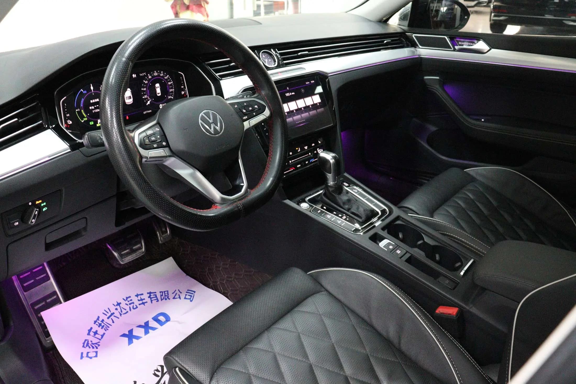 Volkswagen Magotan GTE 2023 г. 63026 км. — фото 14