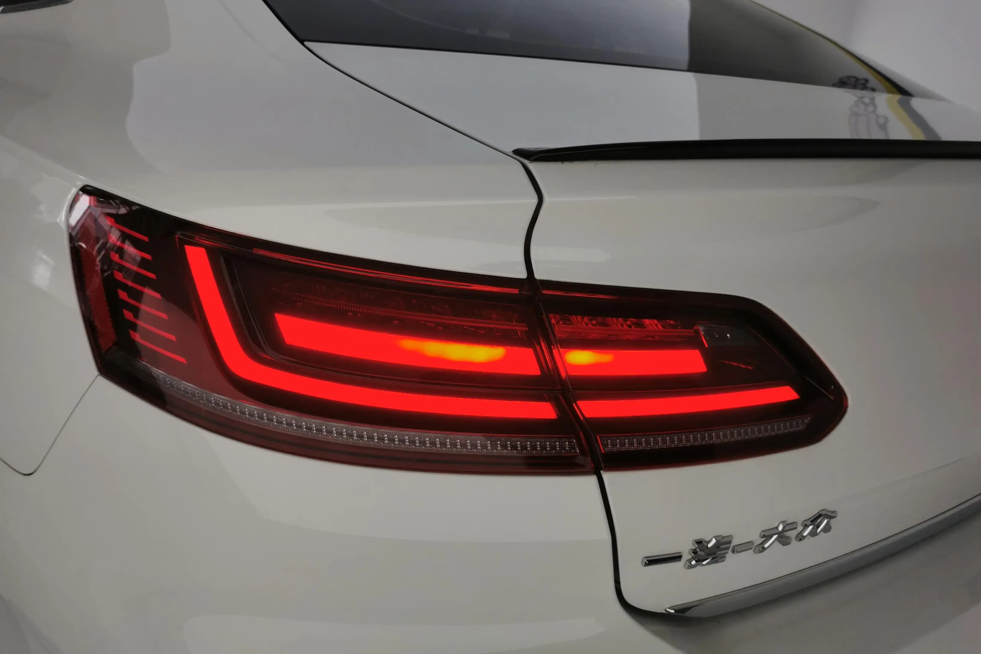 Volkswagen Arteon 2024 г. 16980 км. — фото 6