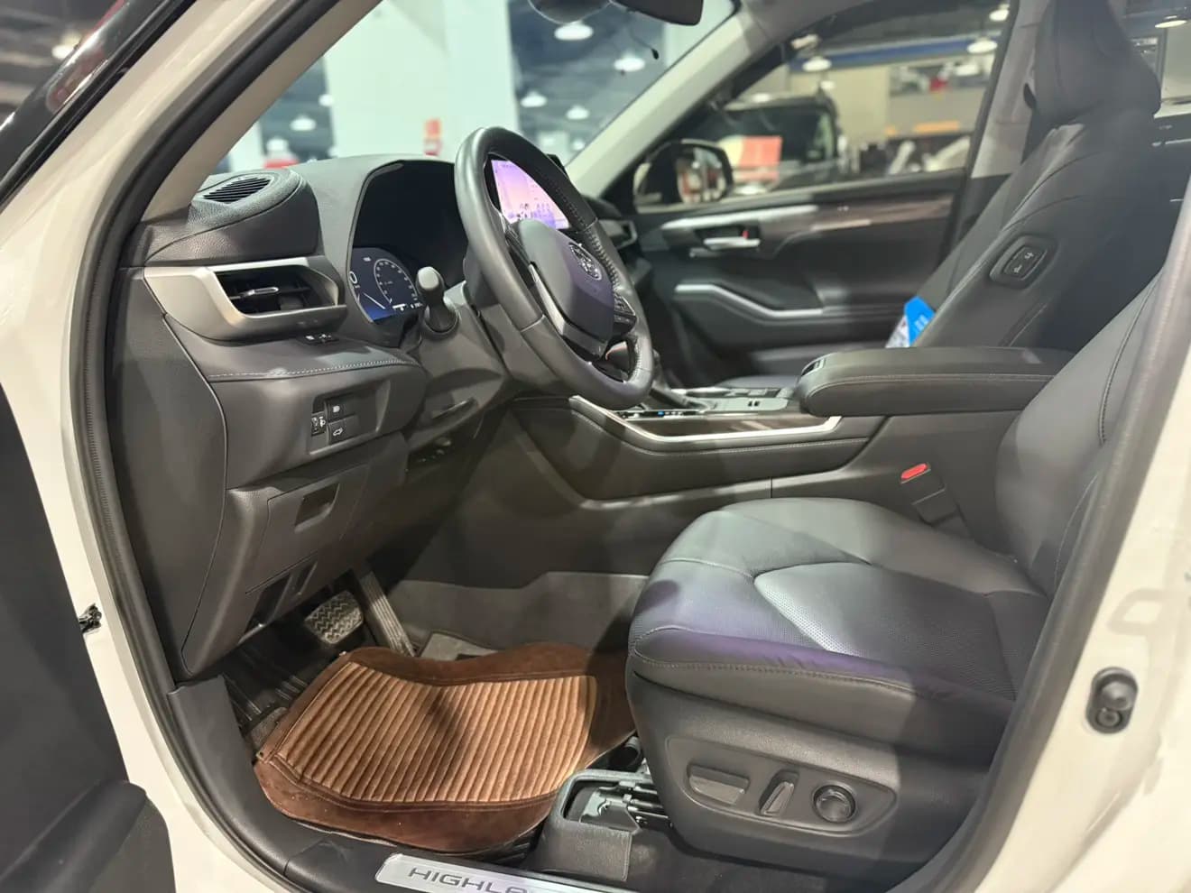 Toyota Highlander 2025 г. 15003 км. — фото 8