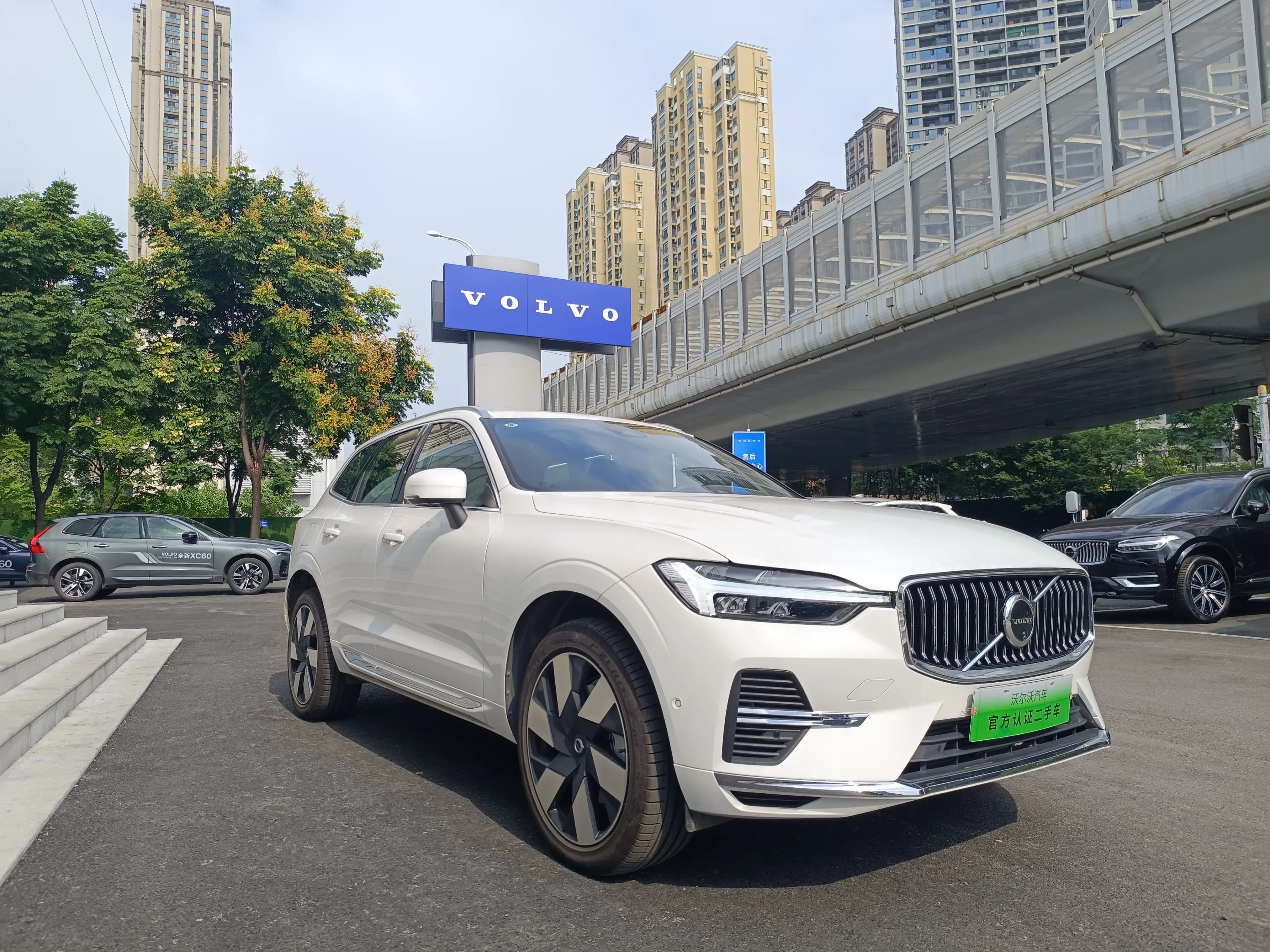 Volvo XC60 PHEV 2024 г. 22033 км. — фото 3