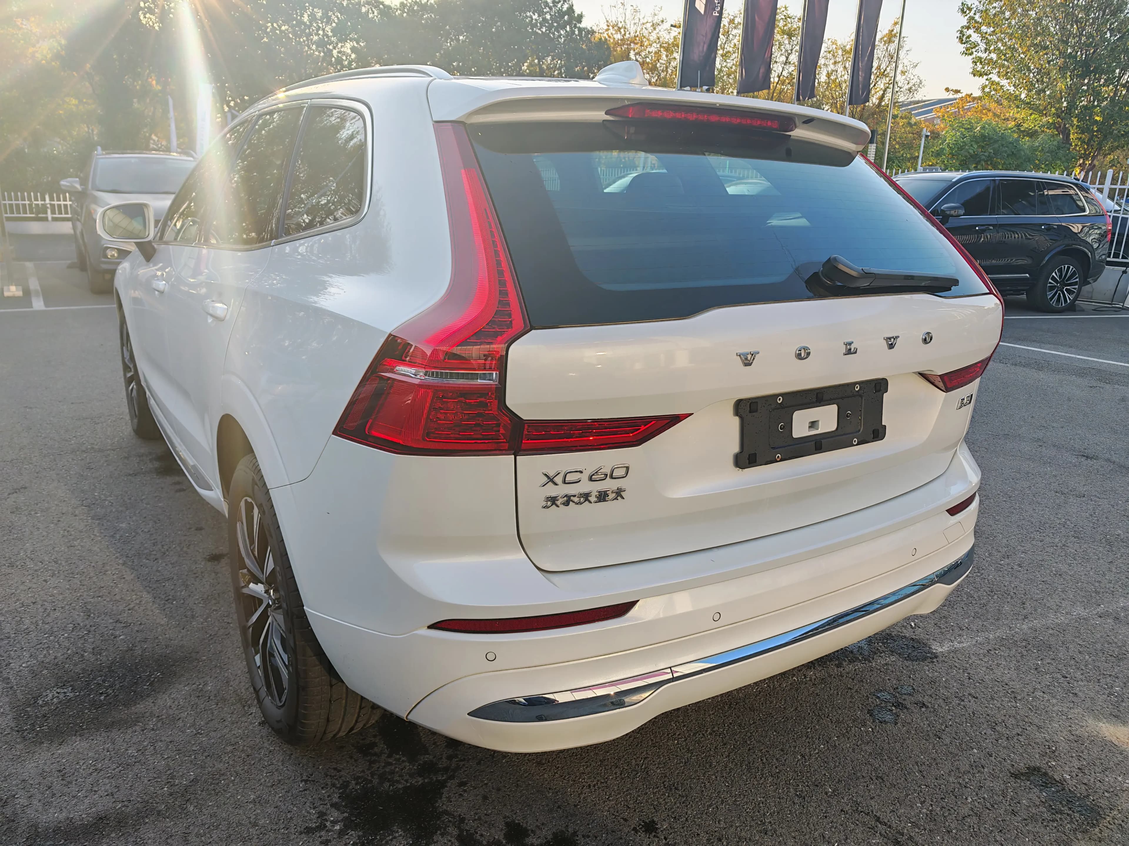 Volvo XC60 2025 г. 6036 км. — фото 4