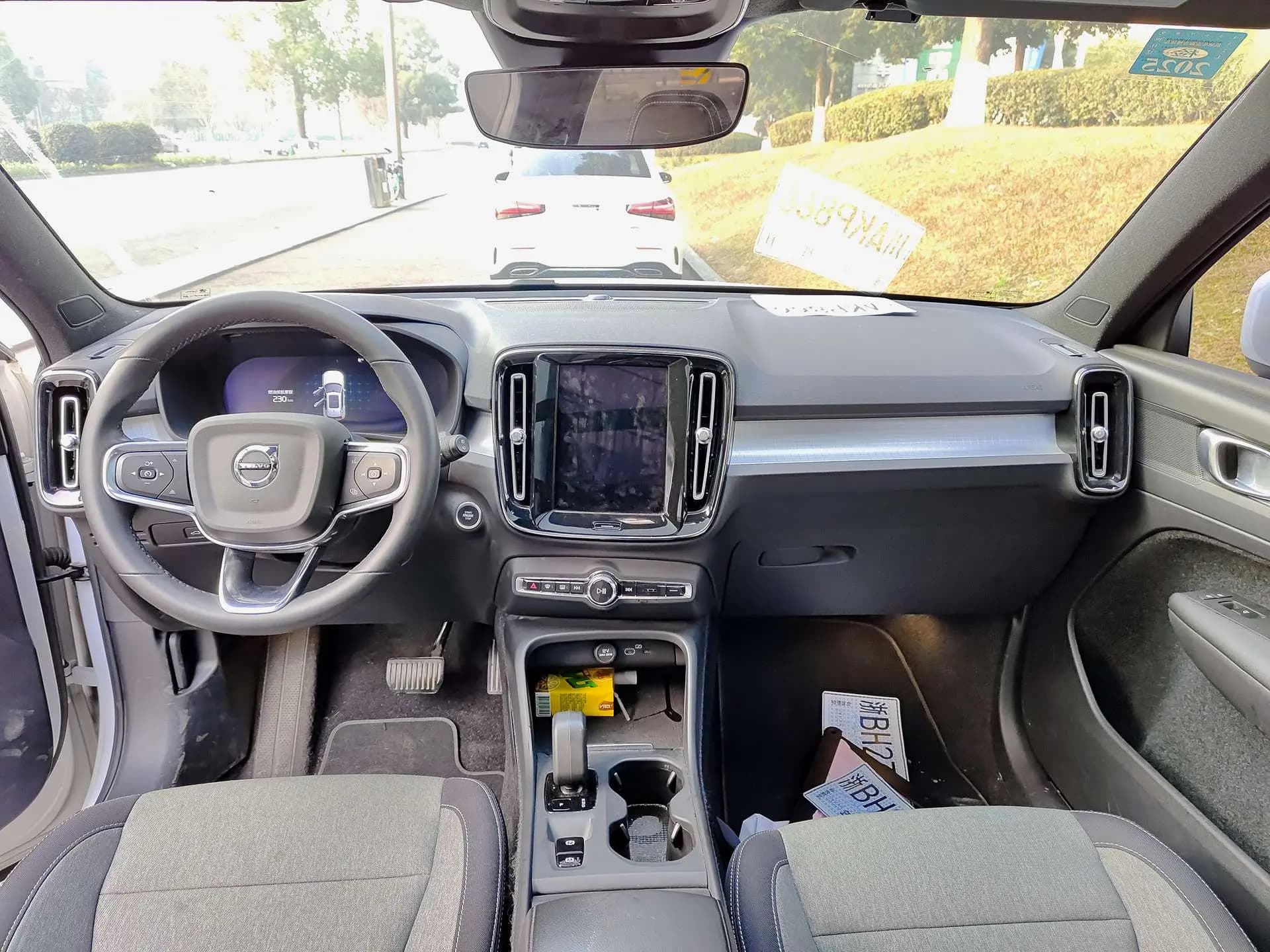 Volvo XC40 2023 г. 44043 км. — фото 7
