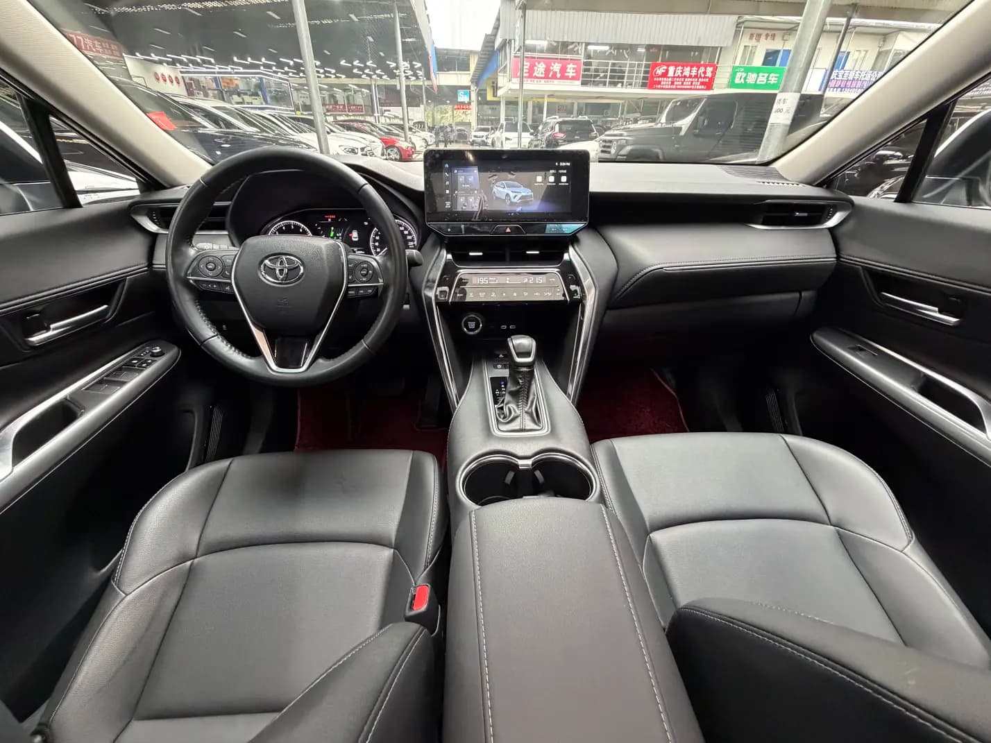 Toyota Venza 2024 г. 32068 км. — фото 18