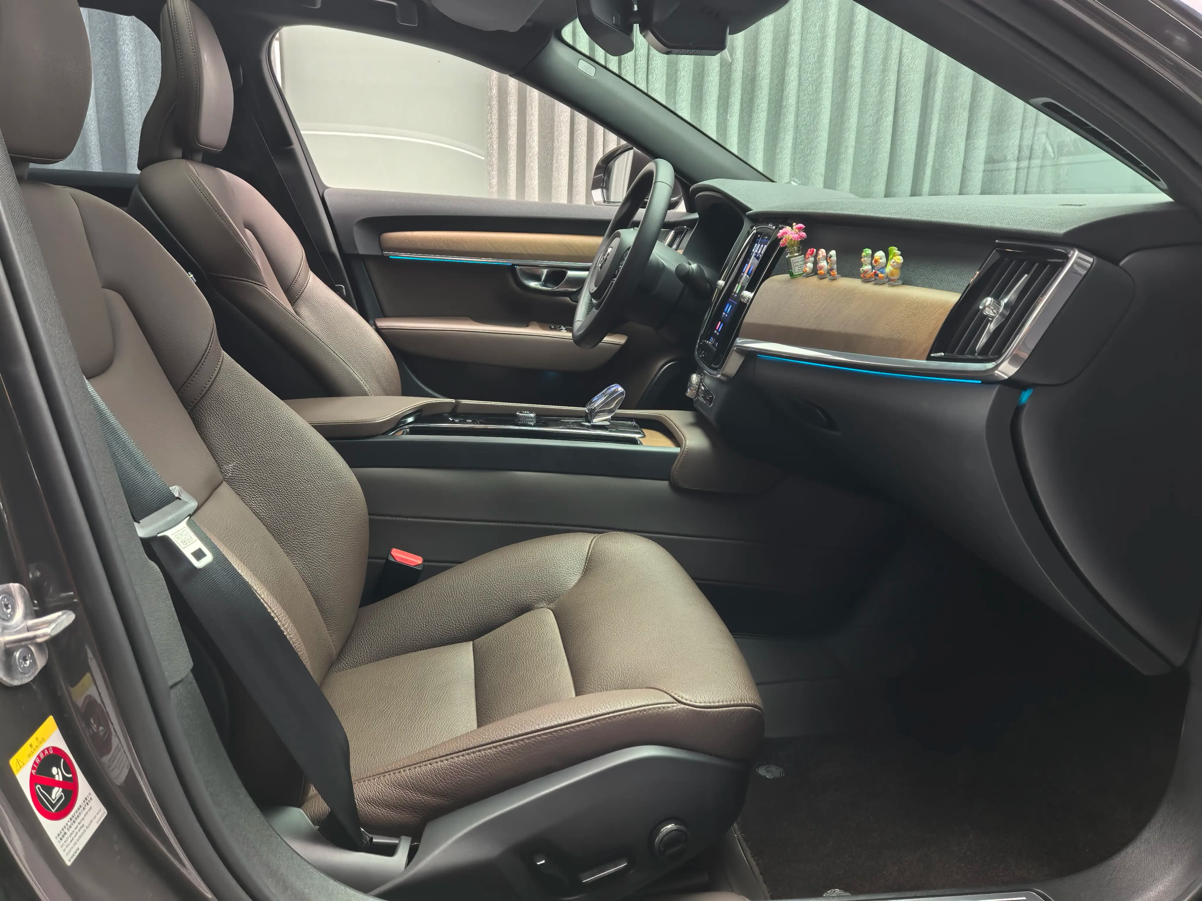 Volvo S90 2025 г. 13149 км. — фото 13