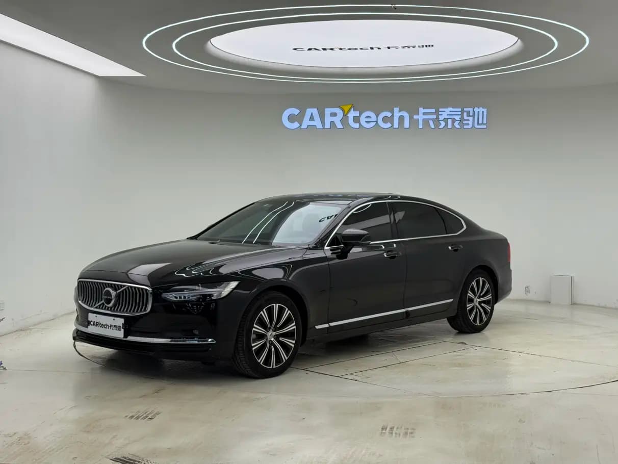 Volvo S90 2021 г. 65108 км.