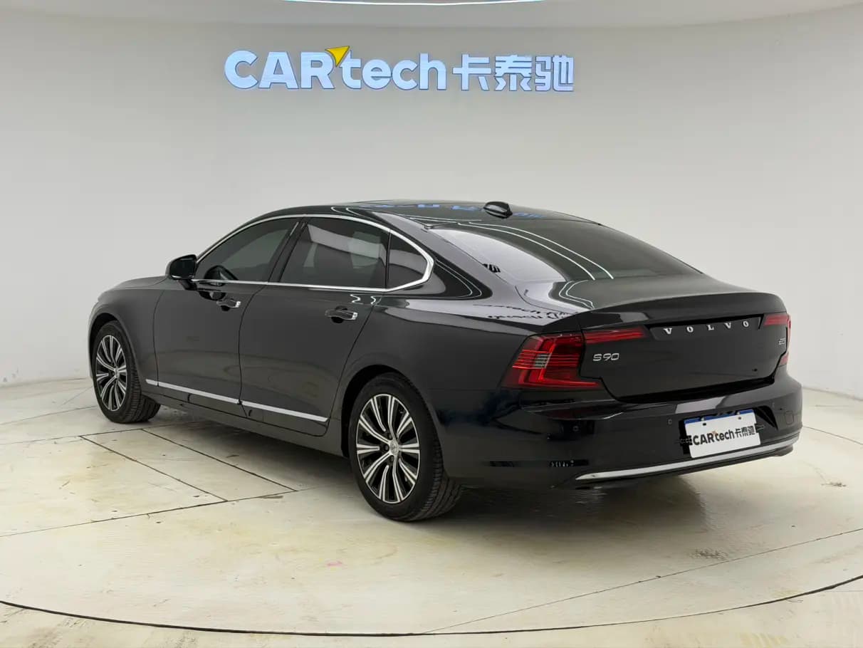 Volvo S90 2021 г. 65108 км. — фото 3