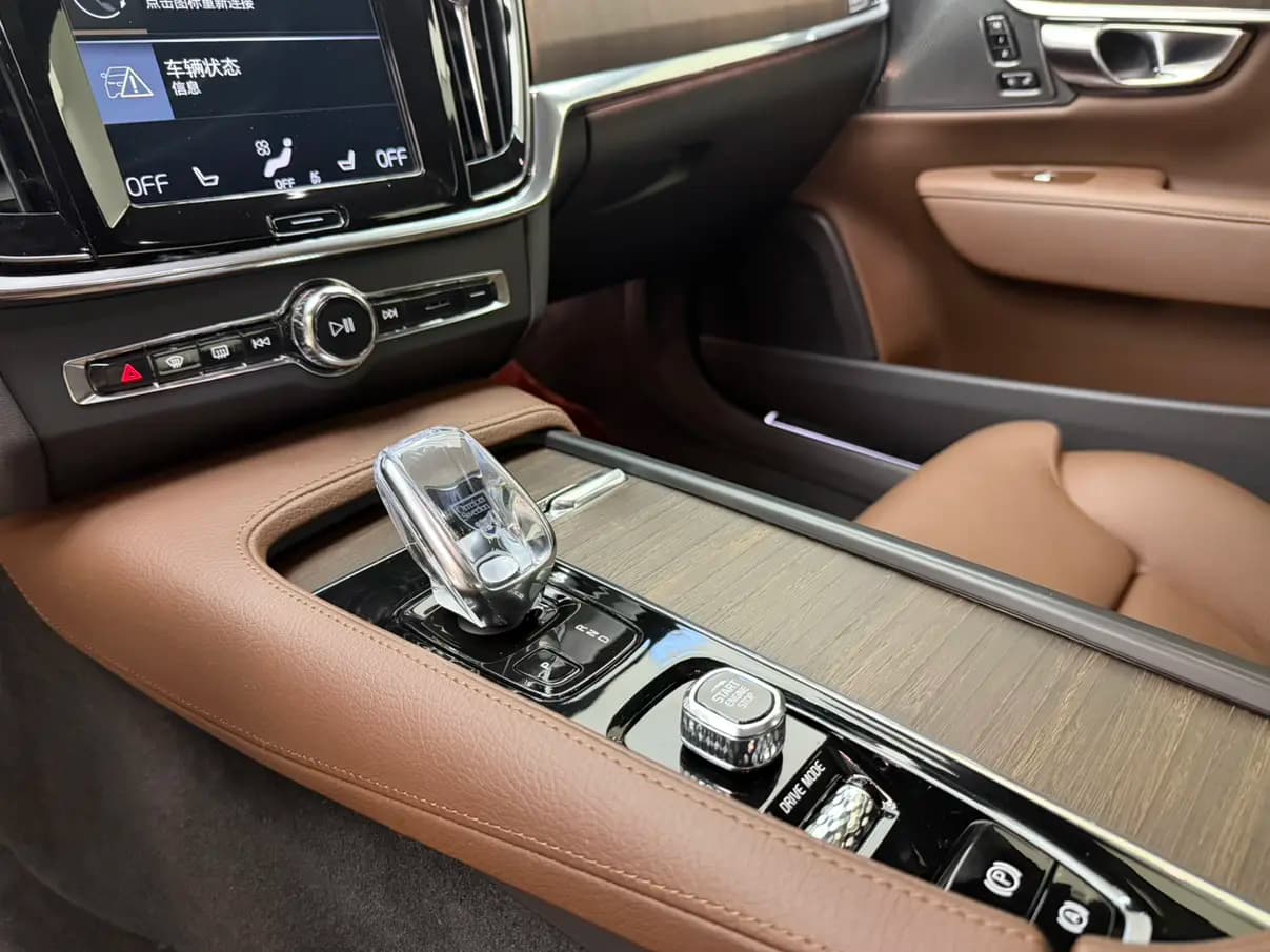 Volvo S90 2021 г. 65108 км. — фото 7