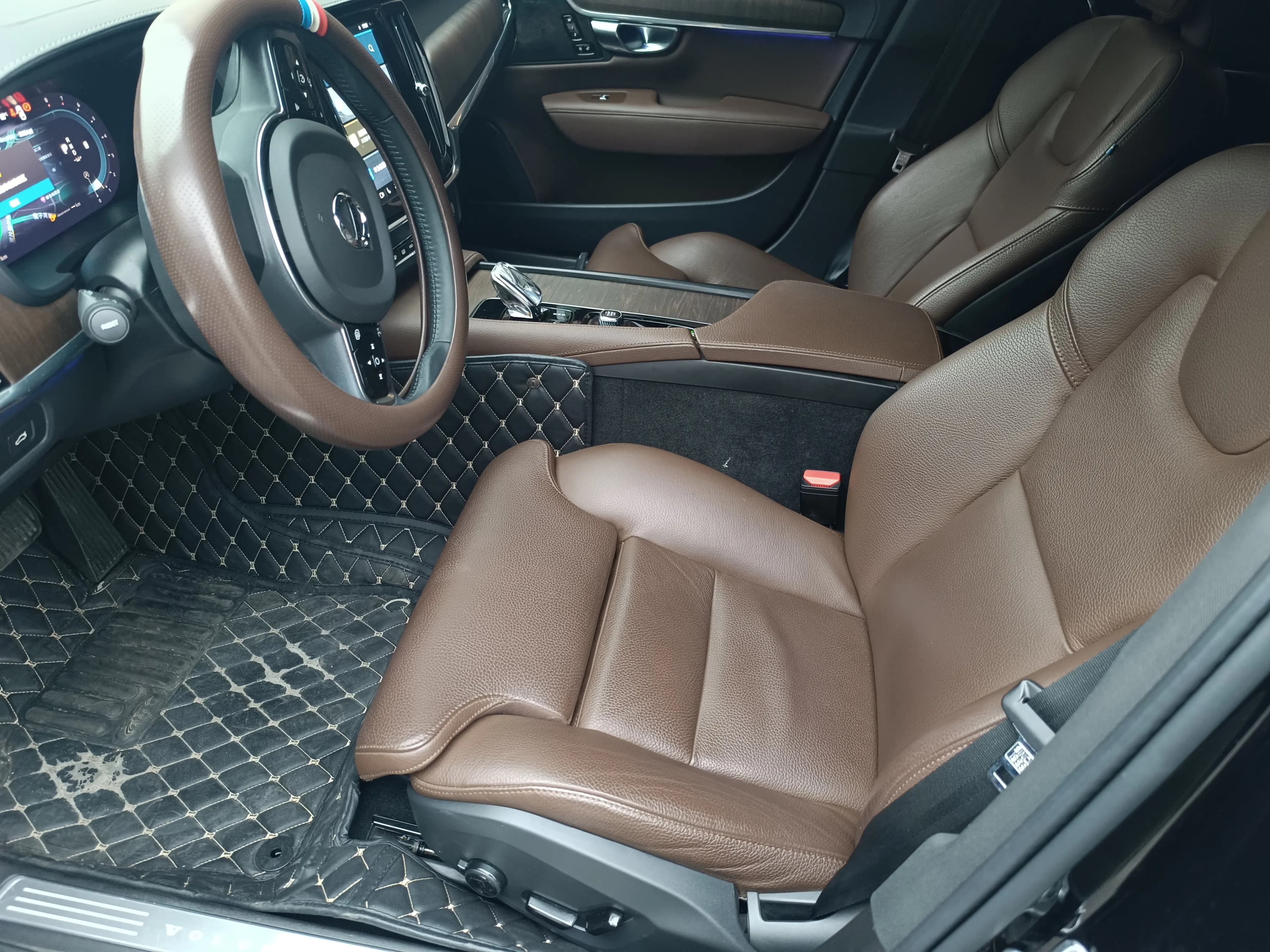 Volvo S90 2021 г. 95117 км. — фото 17
