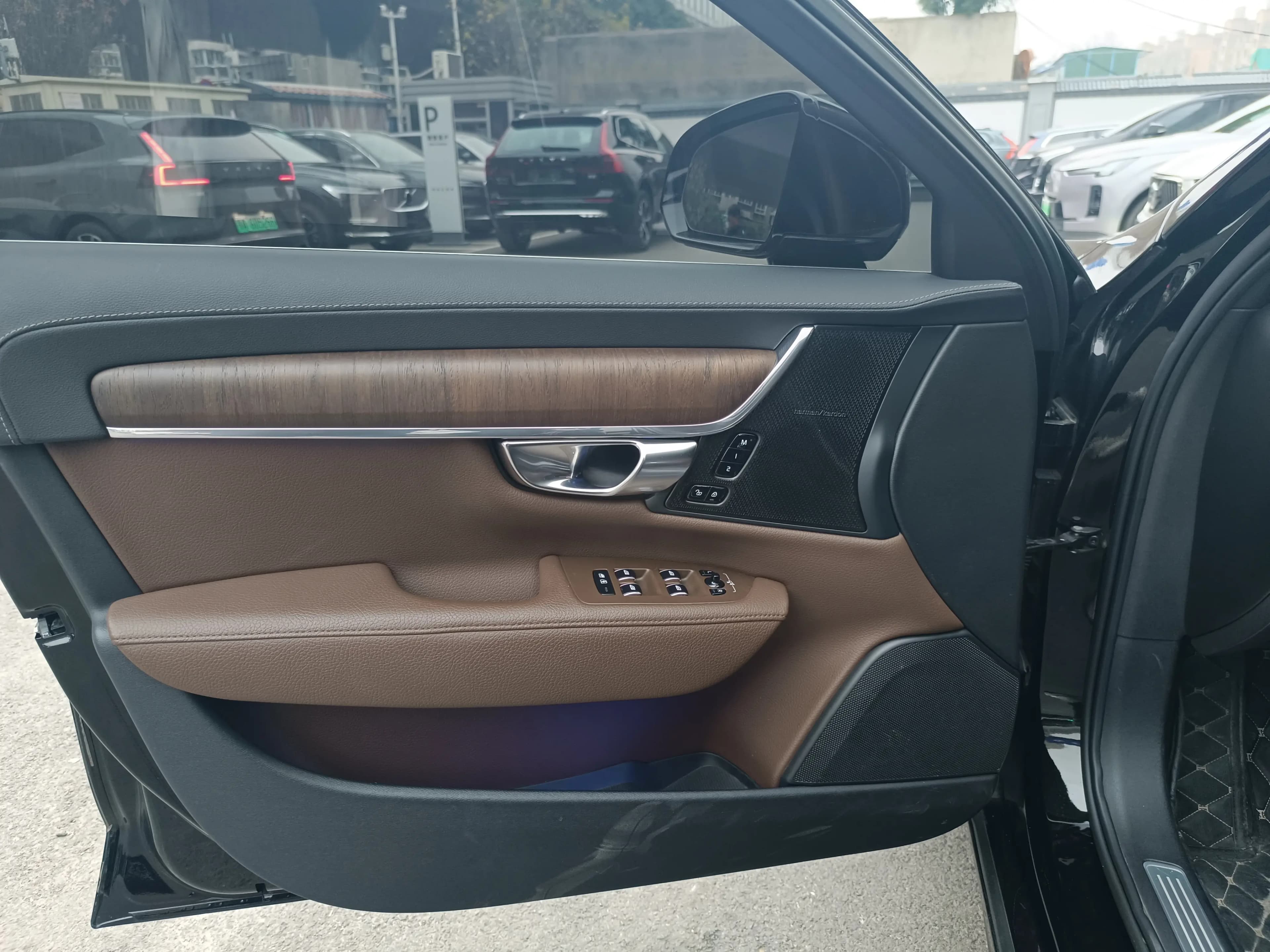 Volvo S90 2021 г. 95117 км. — фото 19