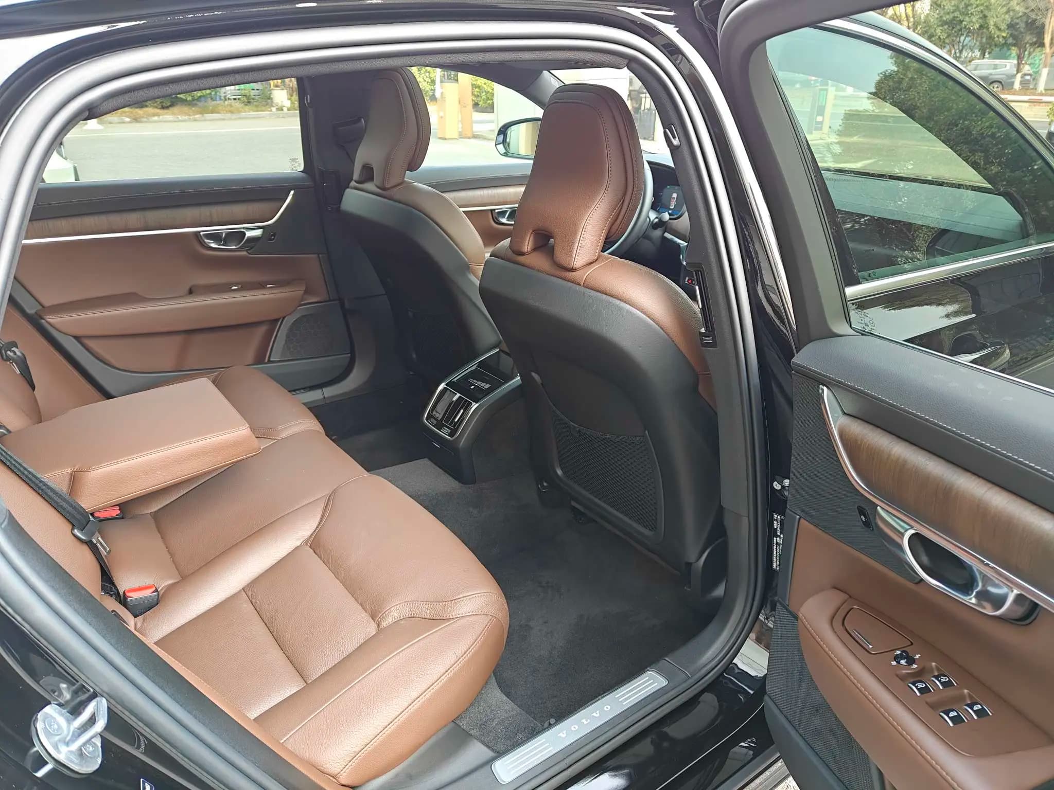 Volvo S90 2025 г. 7118 км. — фото 15